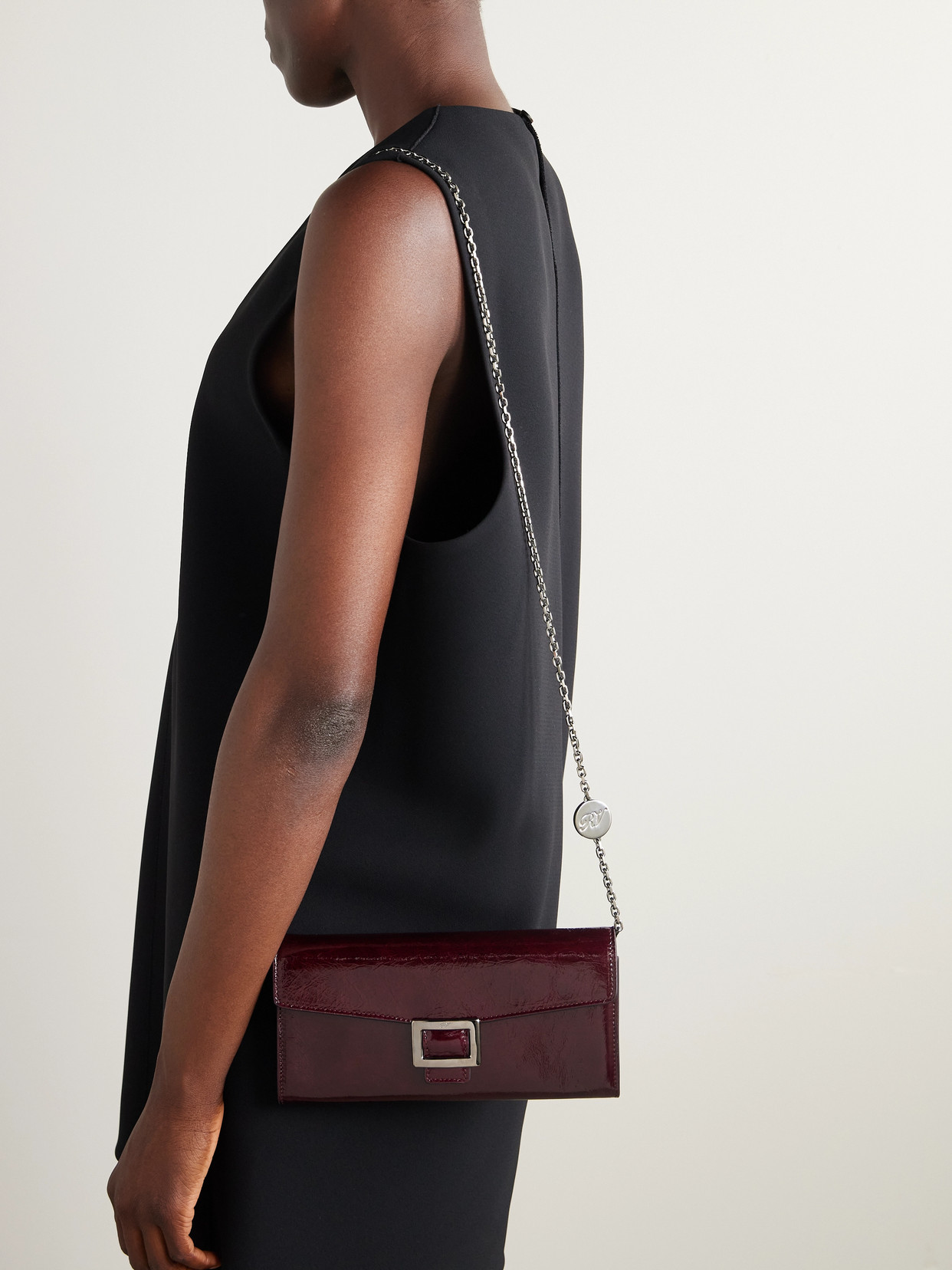 Roger Vivier Belle Vivier Buckled Patent-leather Clutch In Burgundy