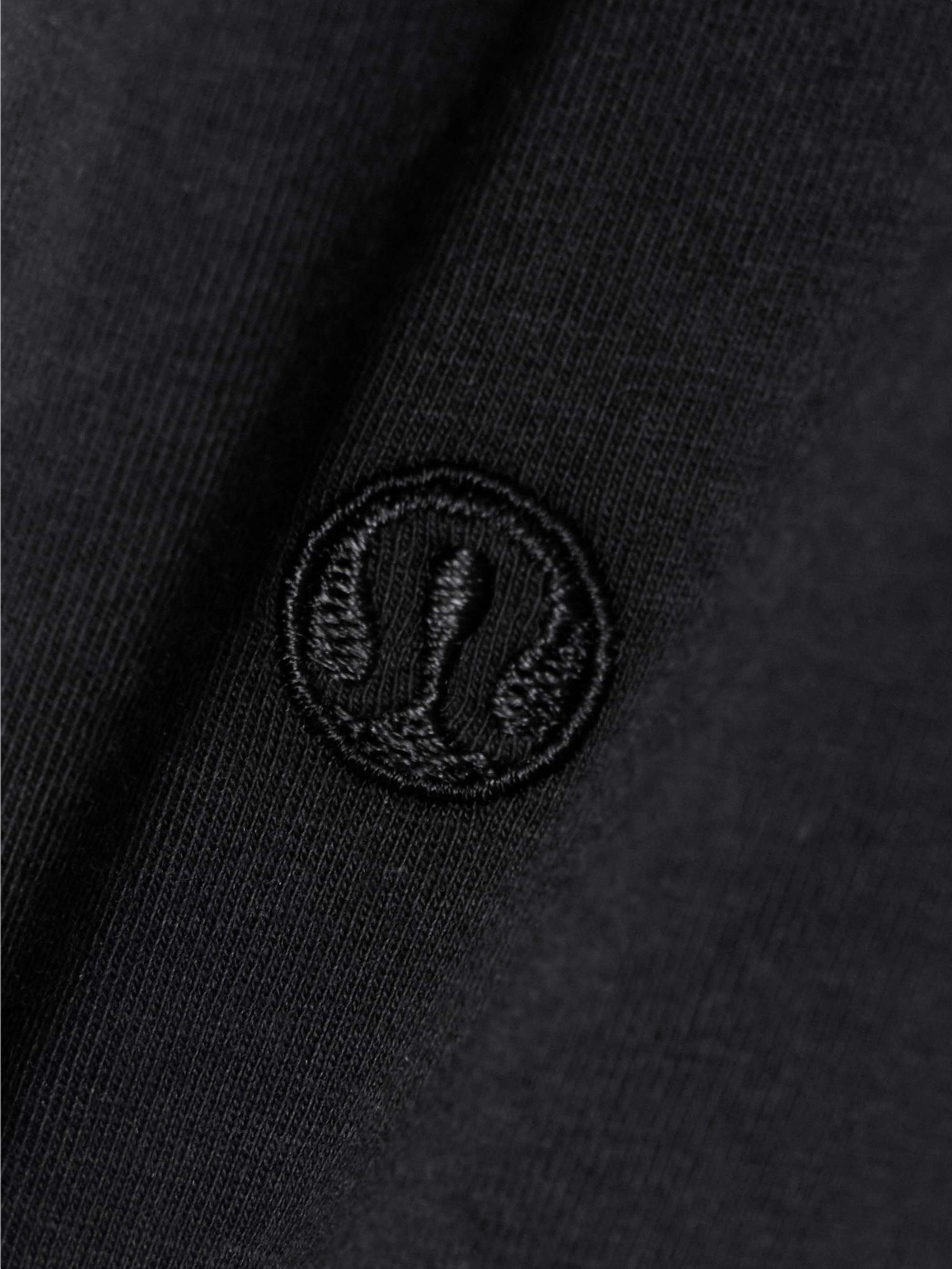 LULULEMON 