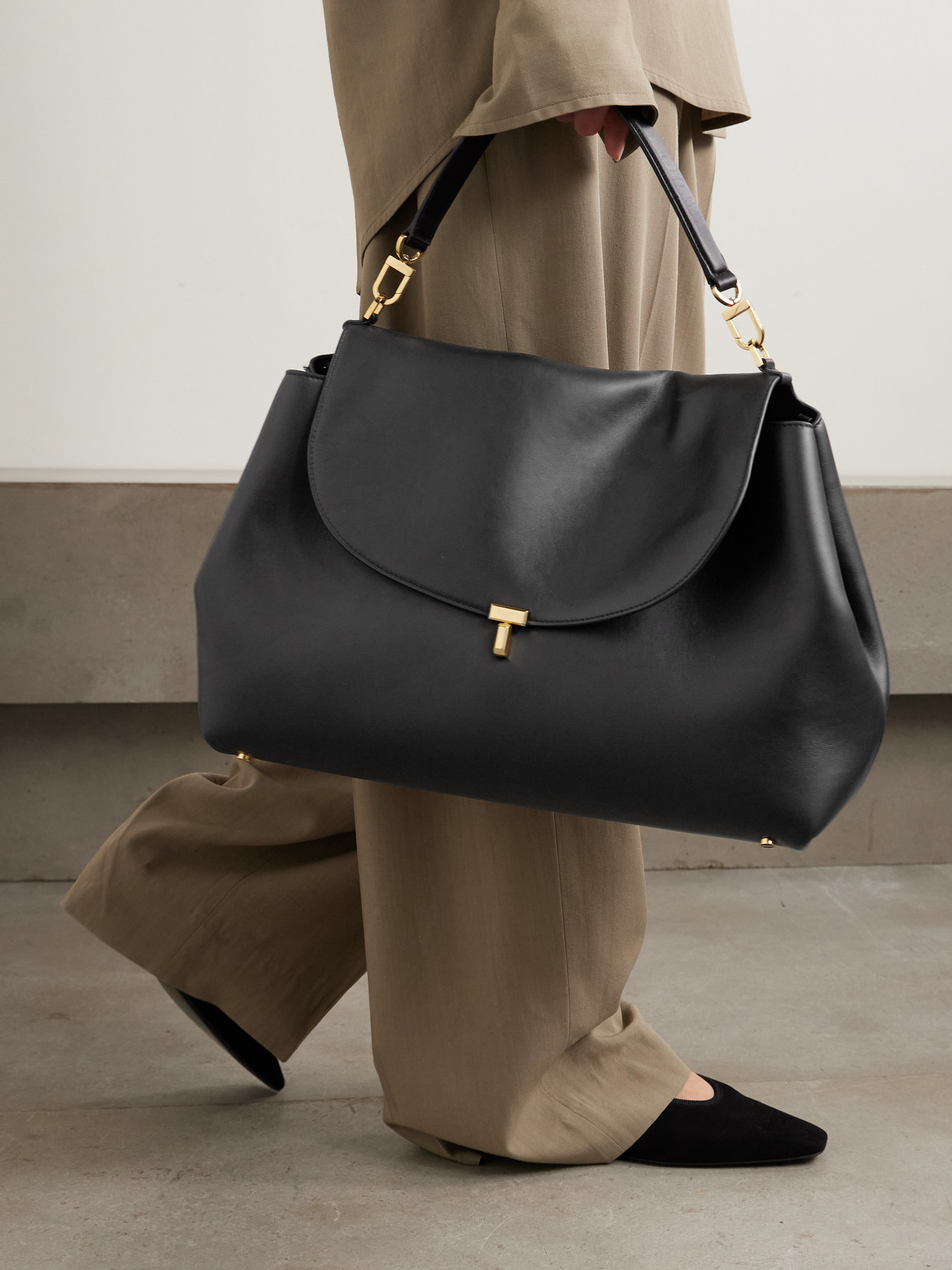 T-Lock Large Shoulder Bag