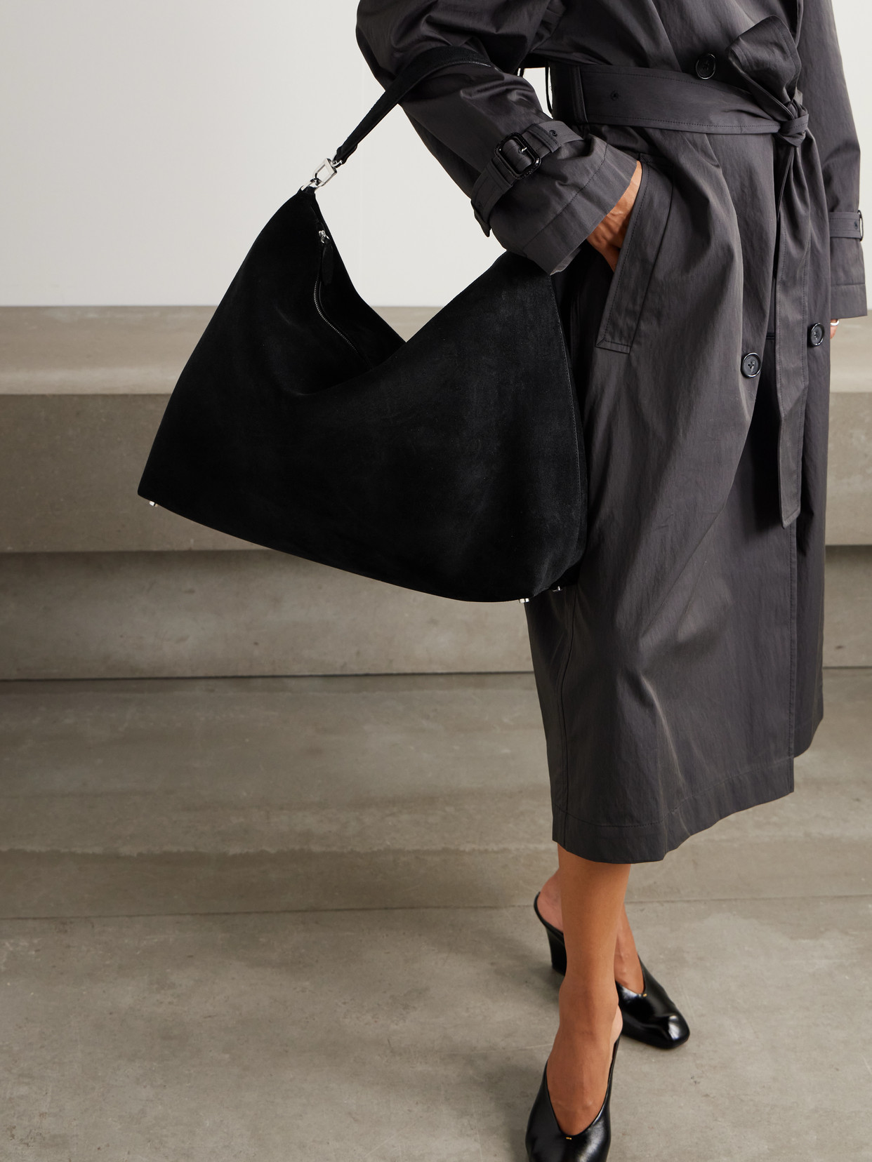 Totême Toteme Scoop Shopper Bag In Black