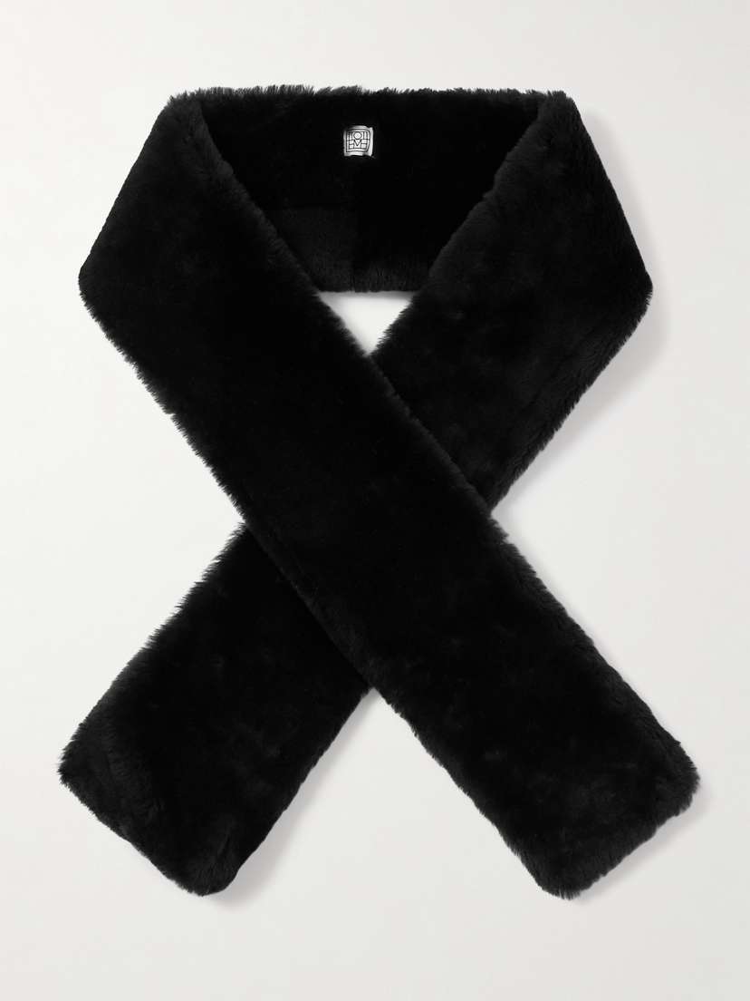 TOTEME Tuxedo Shearling Scarf