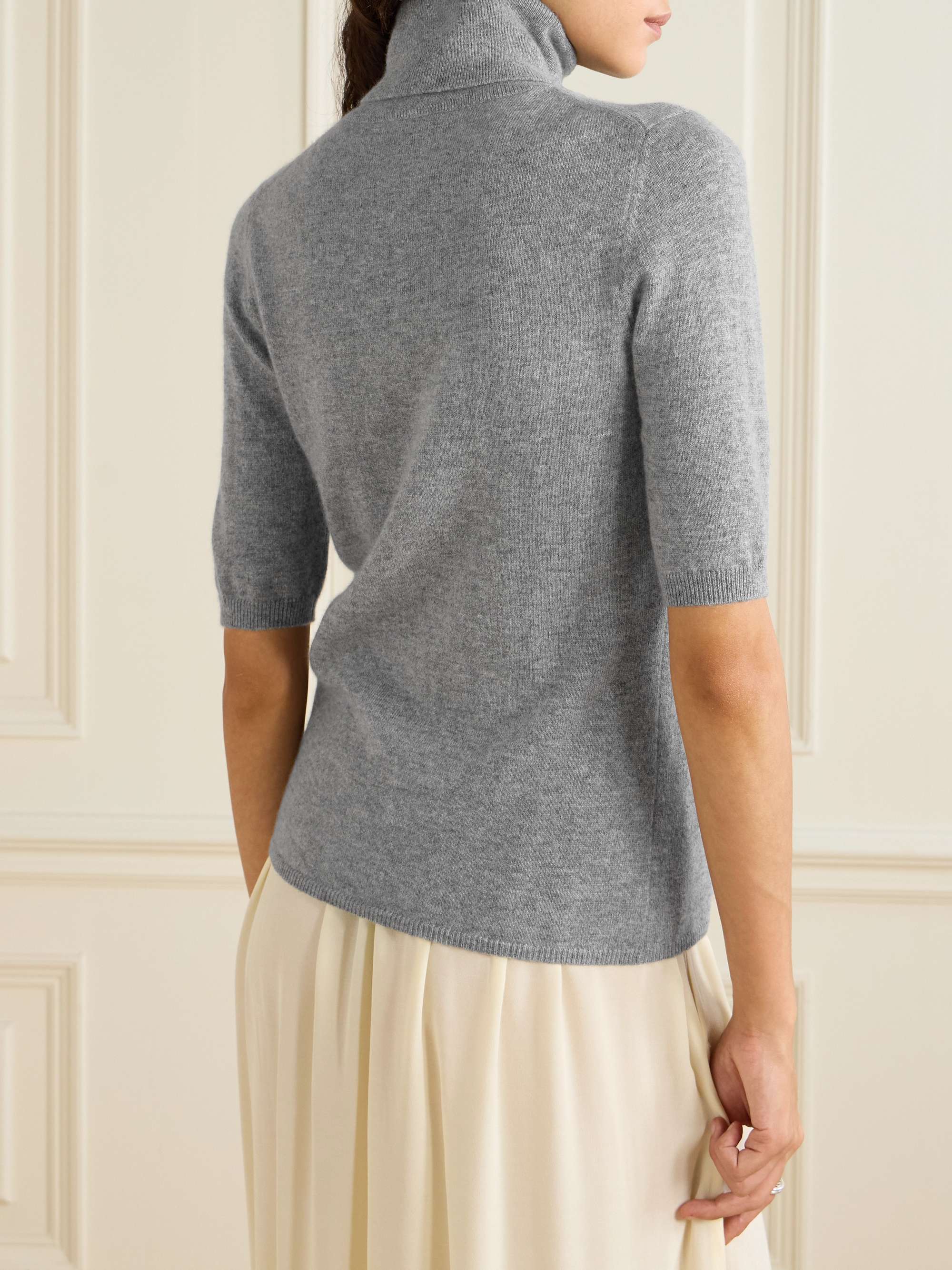 ALLUDE 