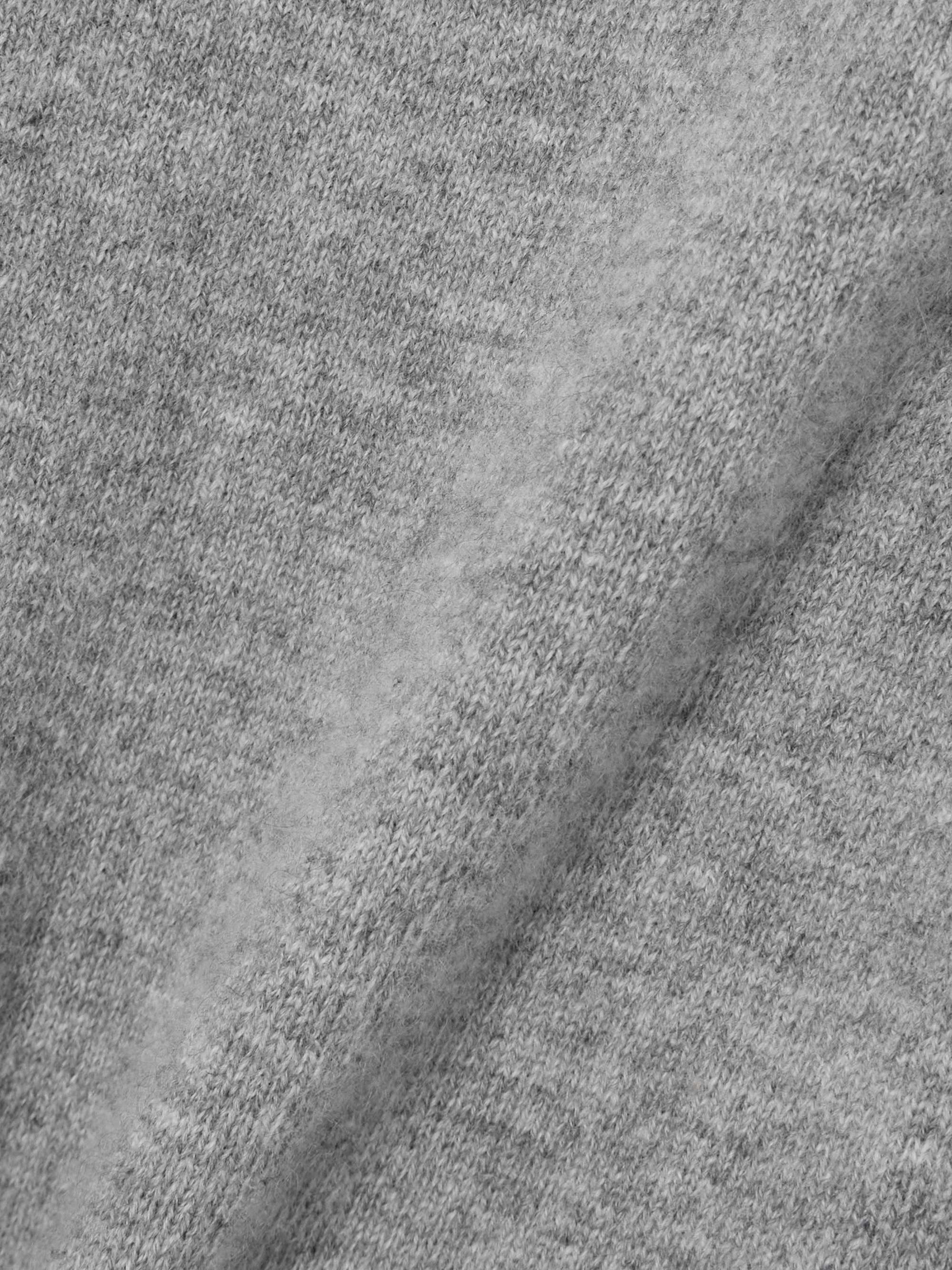ALLUDE 