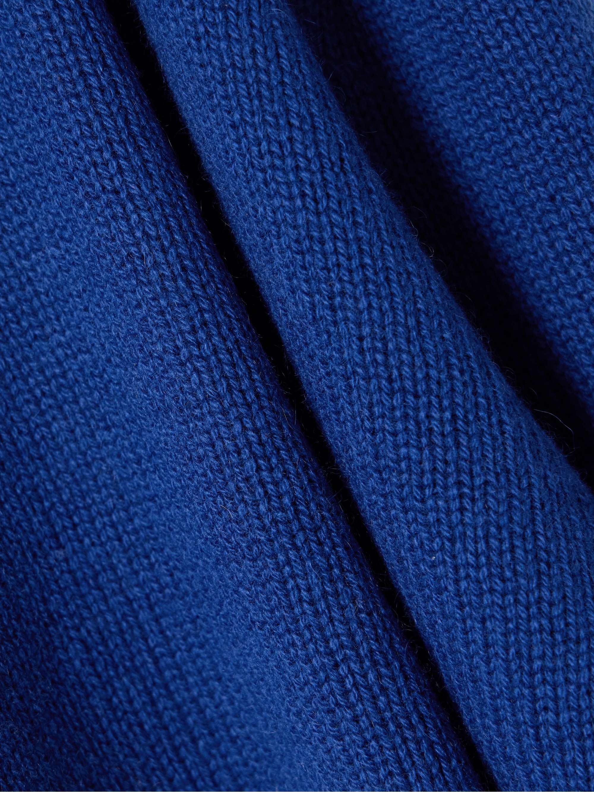 ALLUDE 