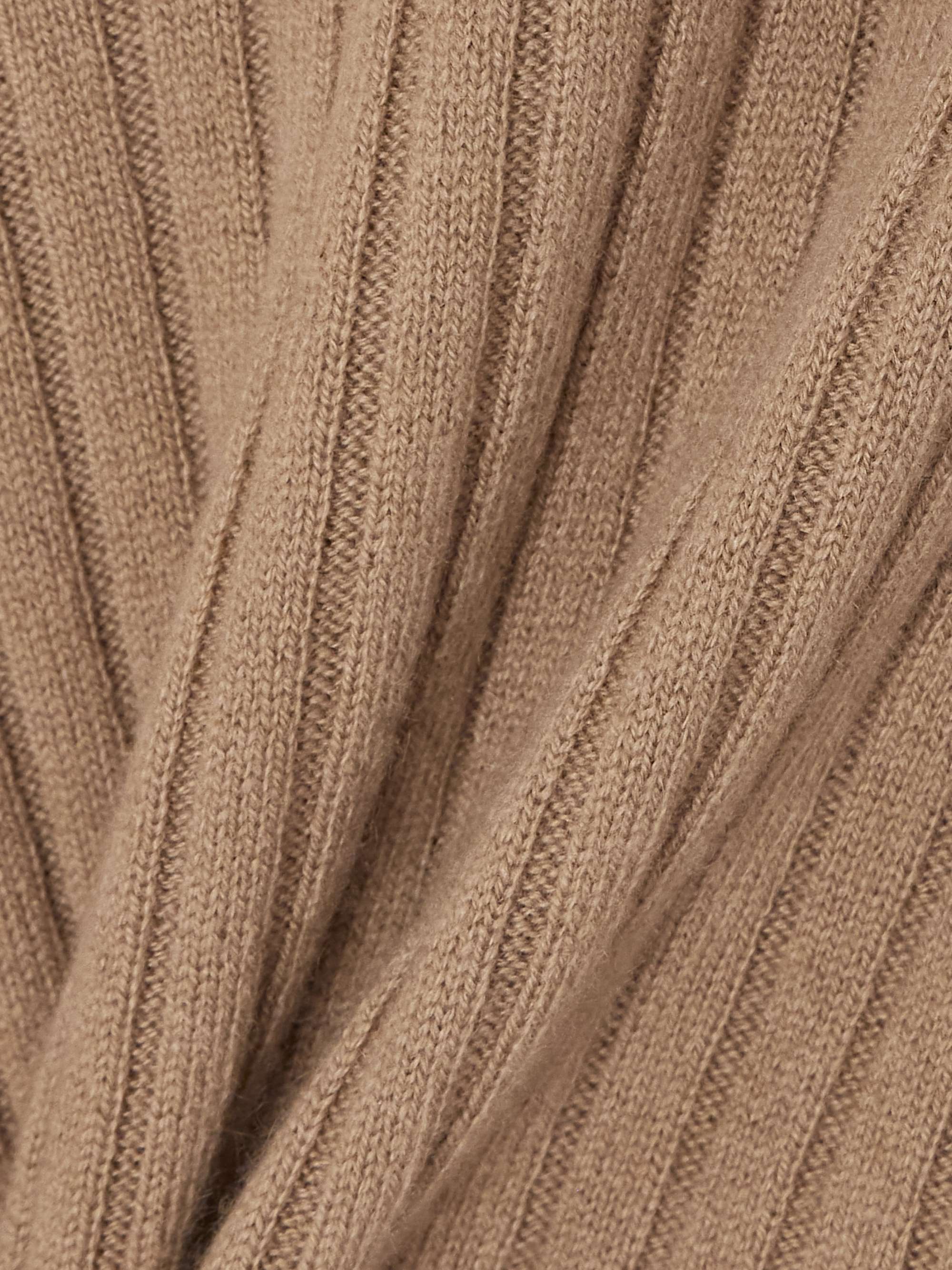 ALLUDE 
