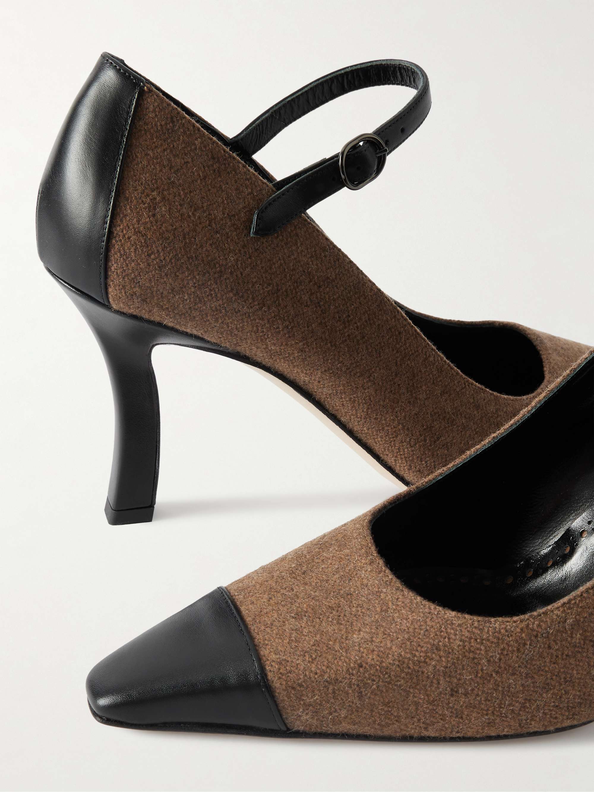 MANOLO BLAHNIK 