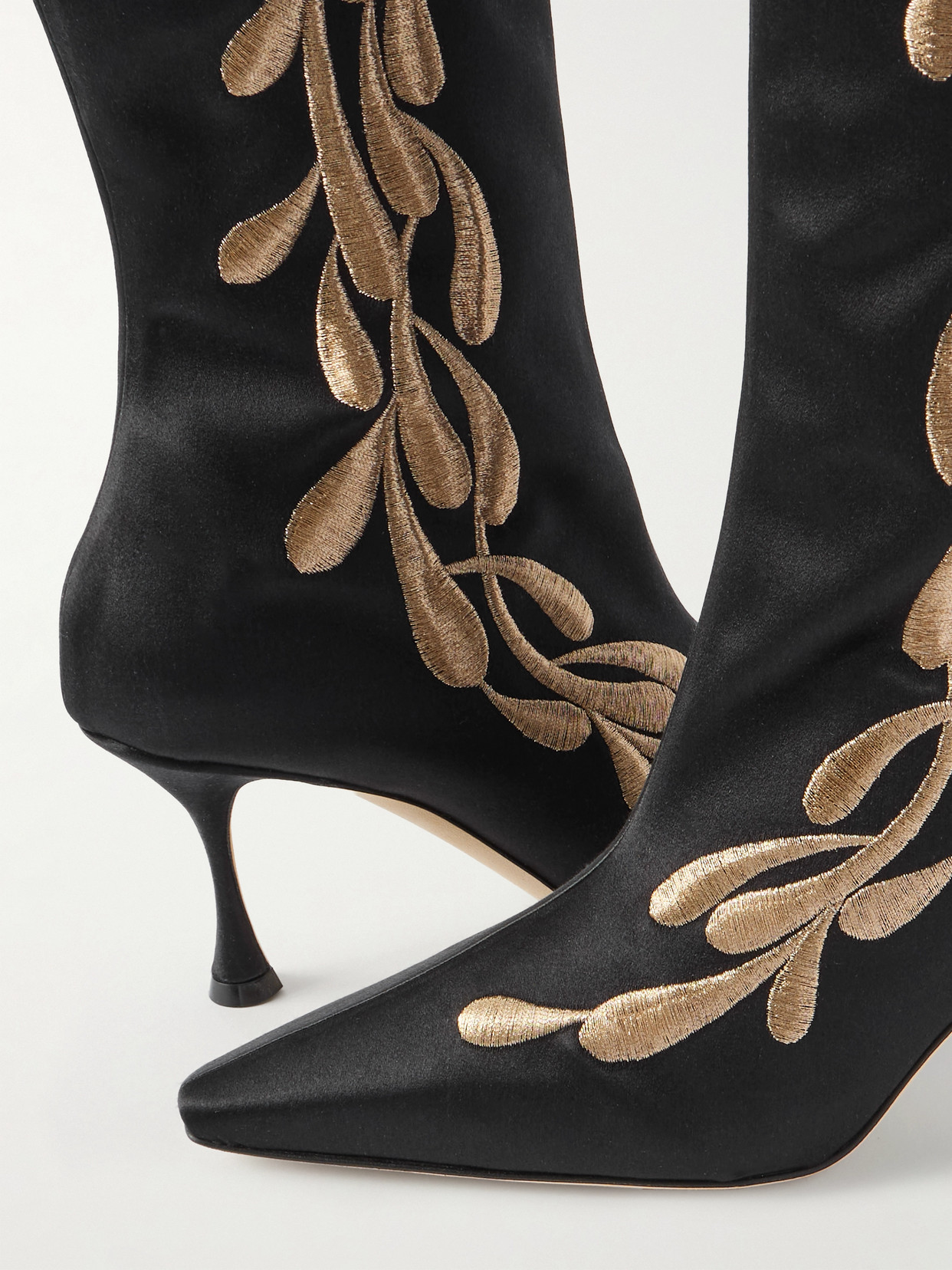 Manolo Blahnik Menki 70 Embroidered Satin Knee Boots In Black