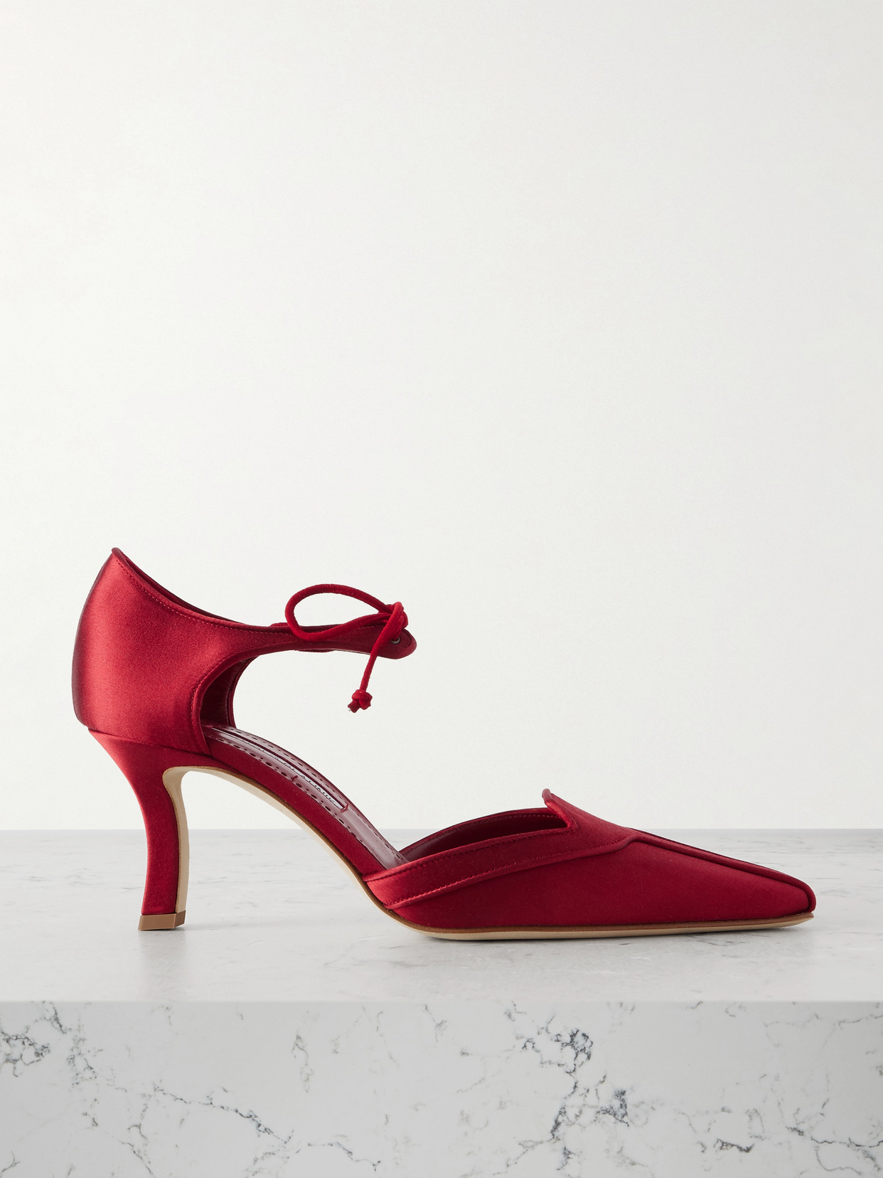 Manolo Blahnik - Orata 70 Satin Pumps - Red