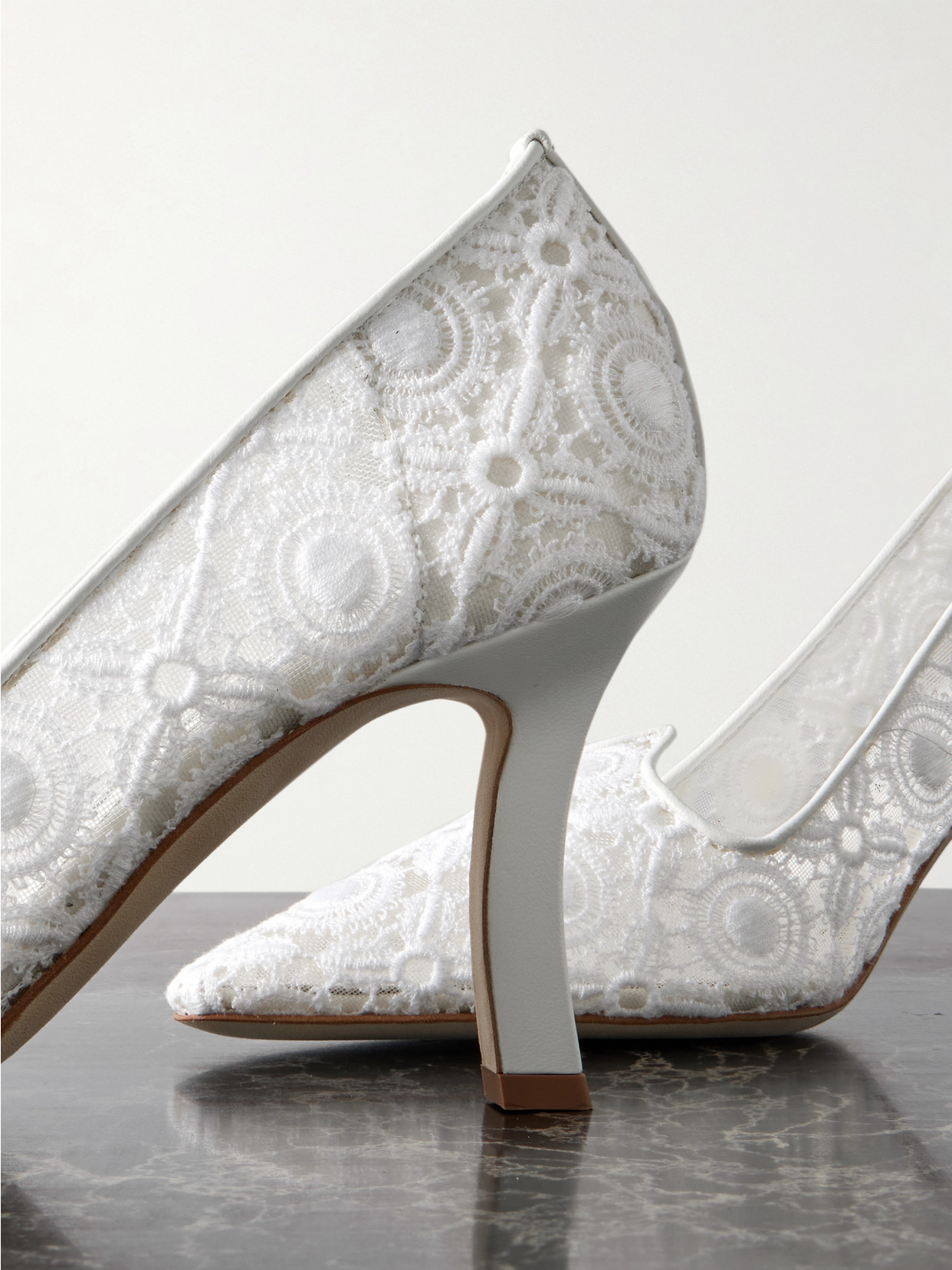 Manolo Blahnik Euridi 90 Leather-trimmed Lace Pumps In White