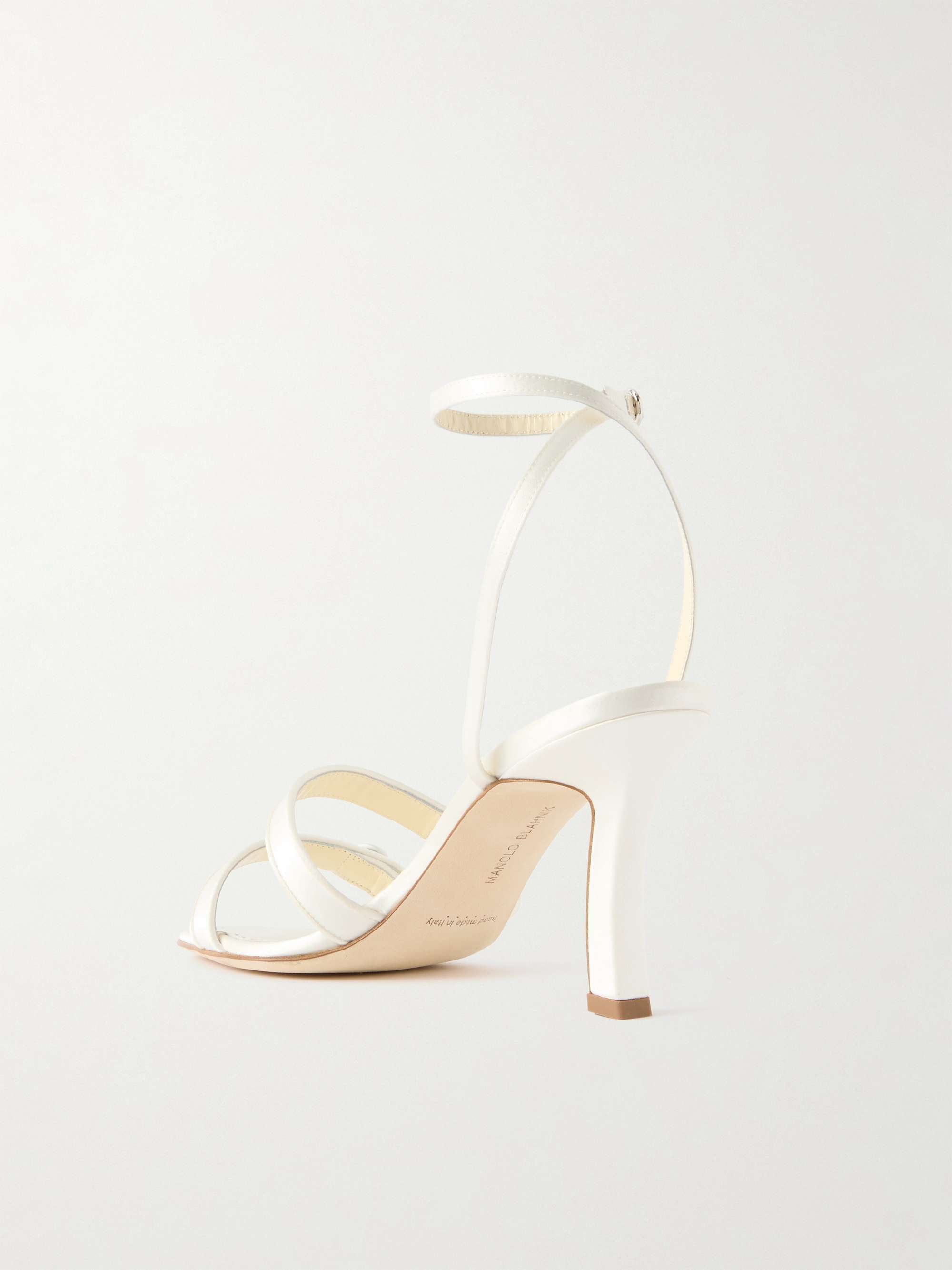 MANOLO BLAHNIK 