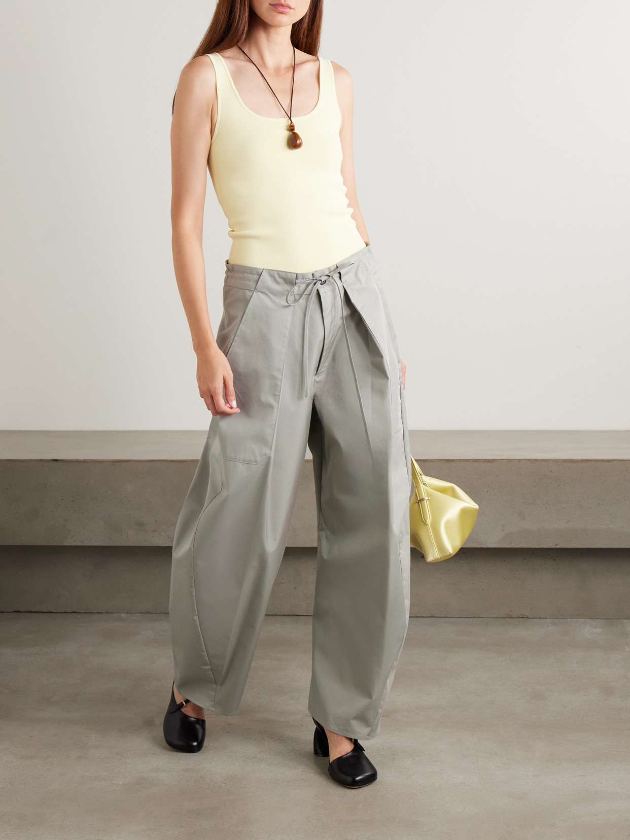 Kallmeyer Clemence Pleated Cotton-blend Twill Barrel-leg Pants In Green