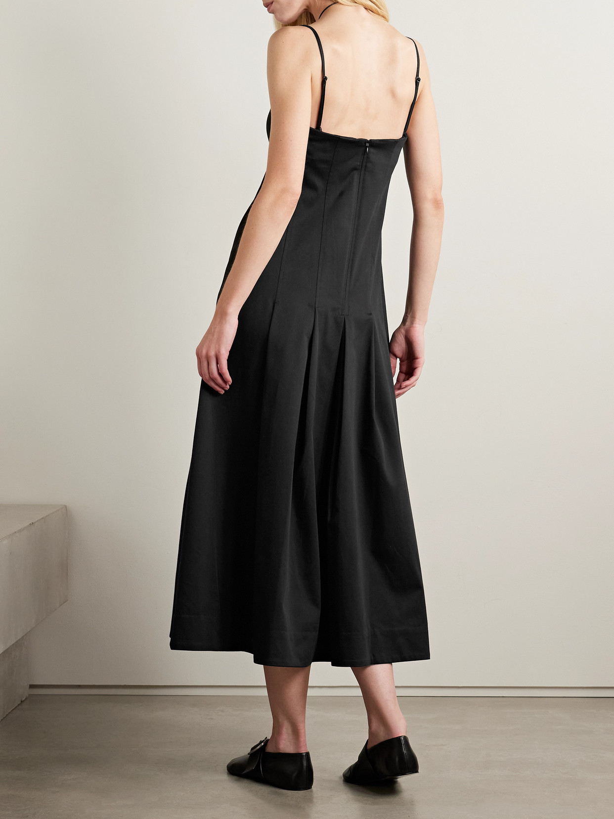 Kallmeyer Maeve Pleated Cotton-blend Twill Midi Dress In Black