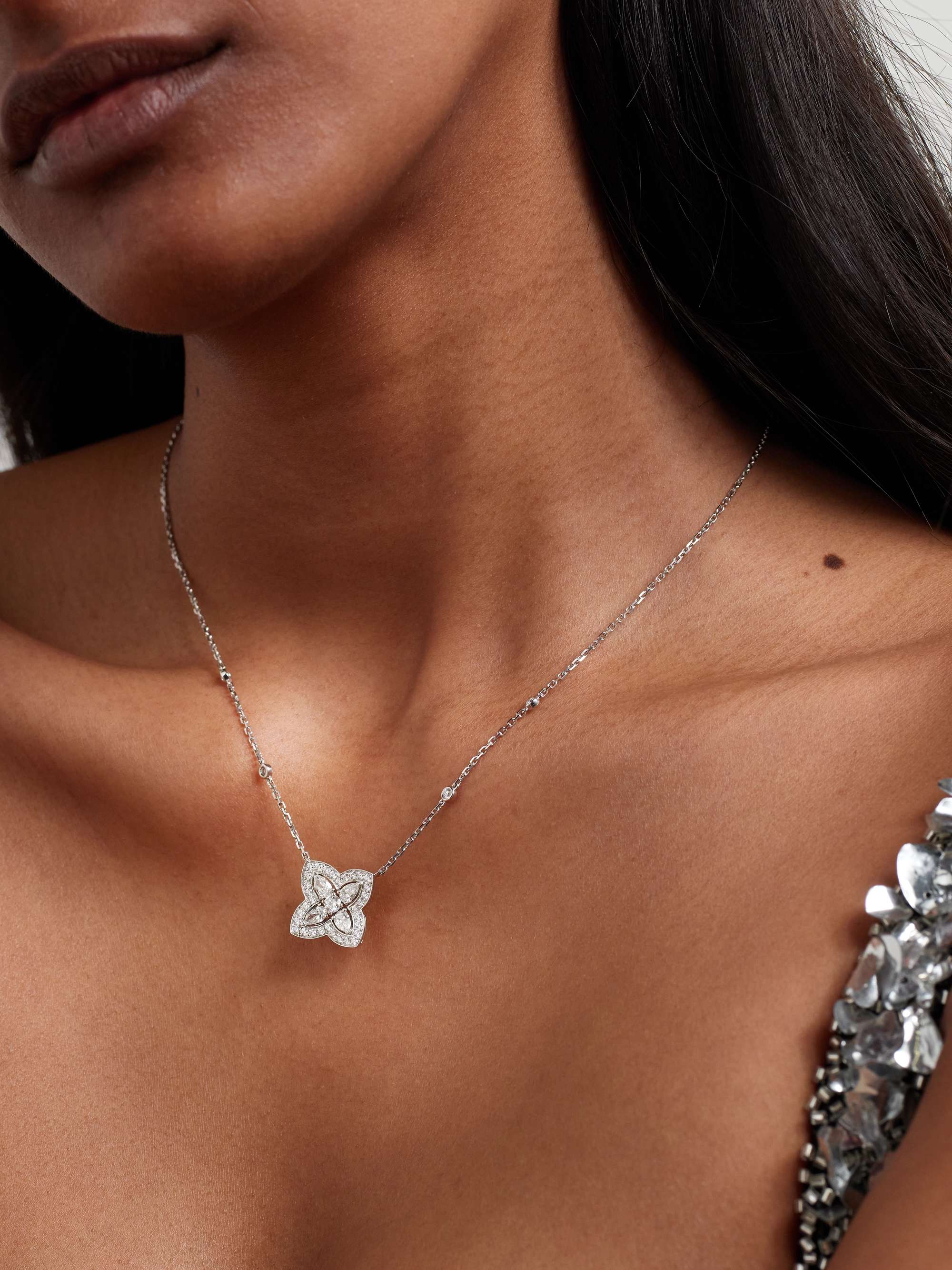 DE BEERS 
