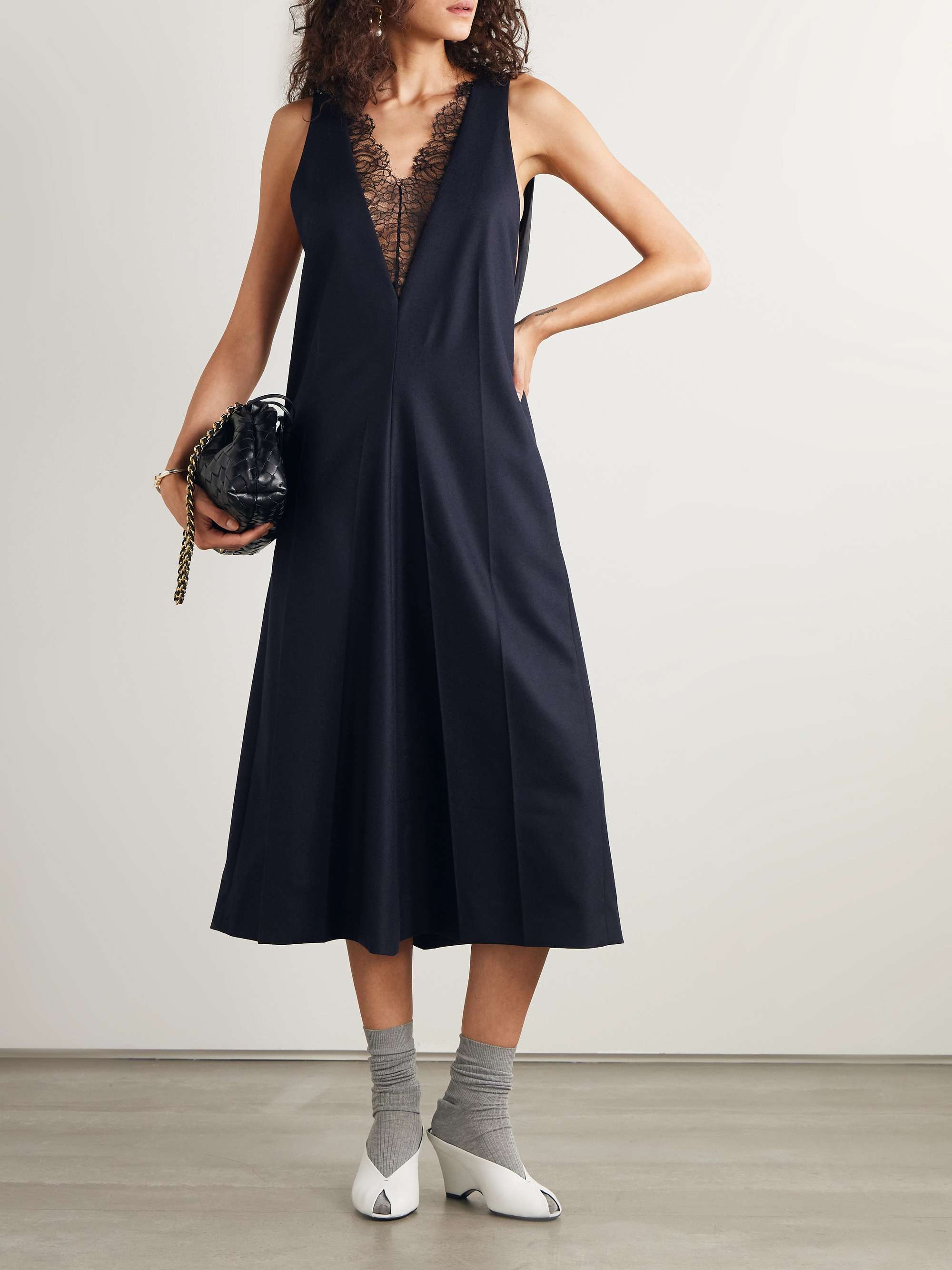 CARVEN 