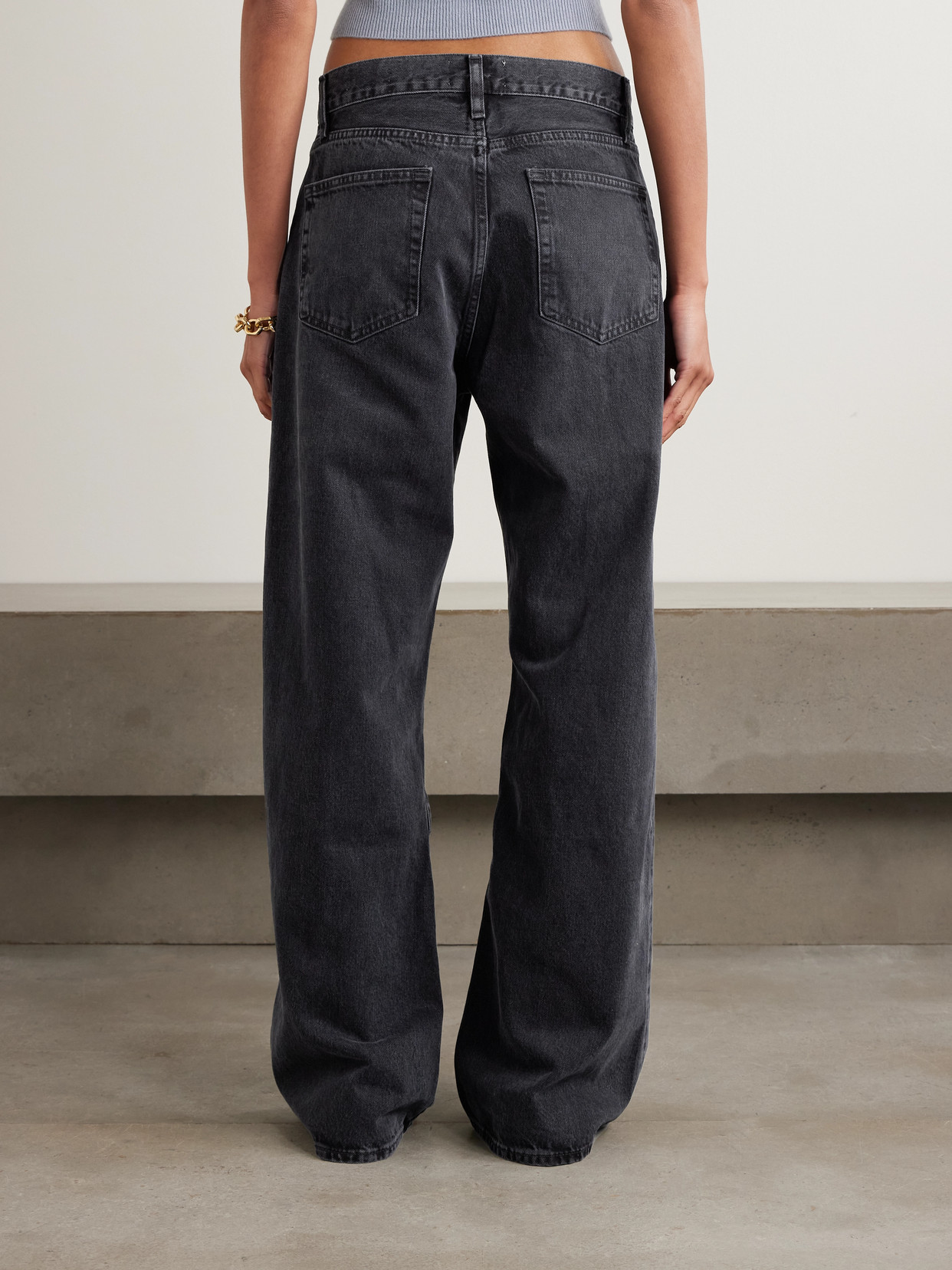 Frame The Loose Low-rise Wide-leg Jeans In Black