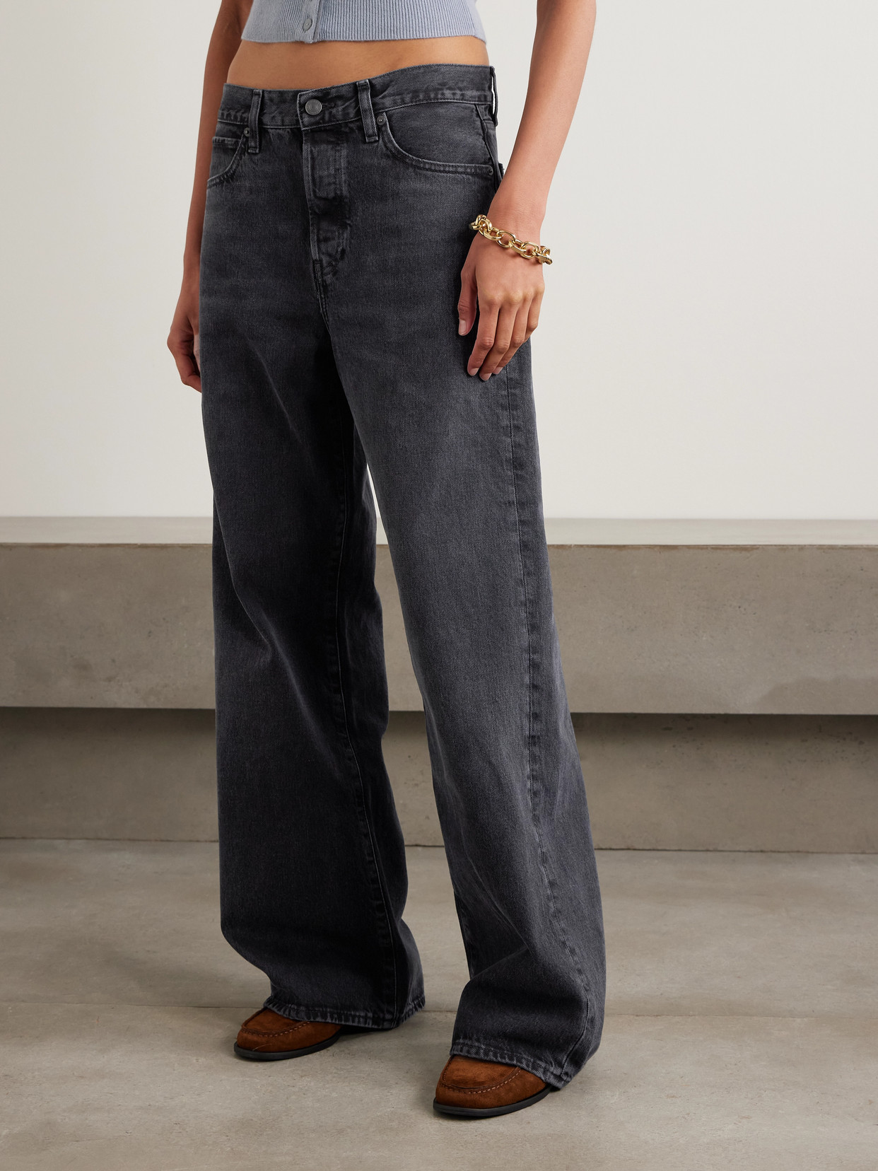 Frame The Loose Low-rise Wide-leg Jeans In Black
