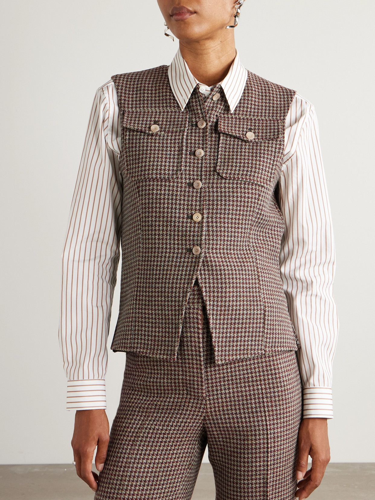 Giuliva Heritage Lucia Houndstooth Wool-tweed Vest In Brown