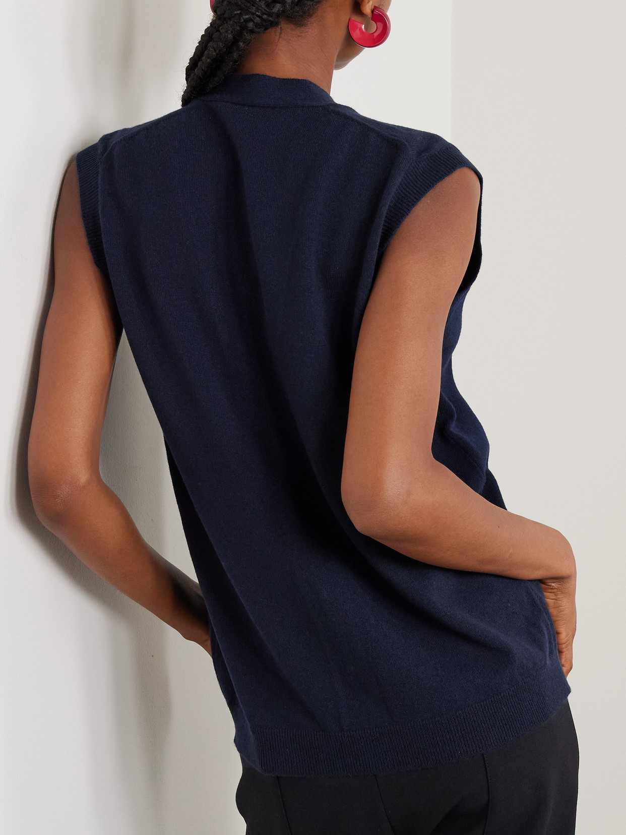 Blazé Milano Highland Wool And Cashmere-blend Vest In Blue