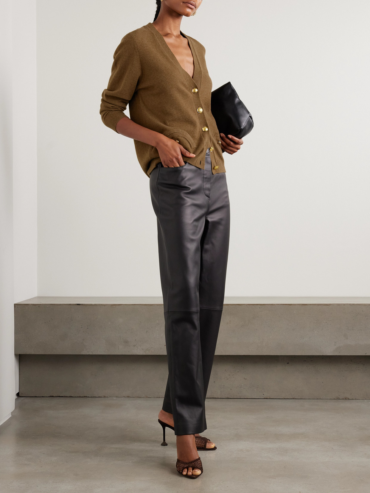 Blazé Milano Highland Wool And Cashmere-blend Cardigan In Brown