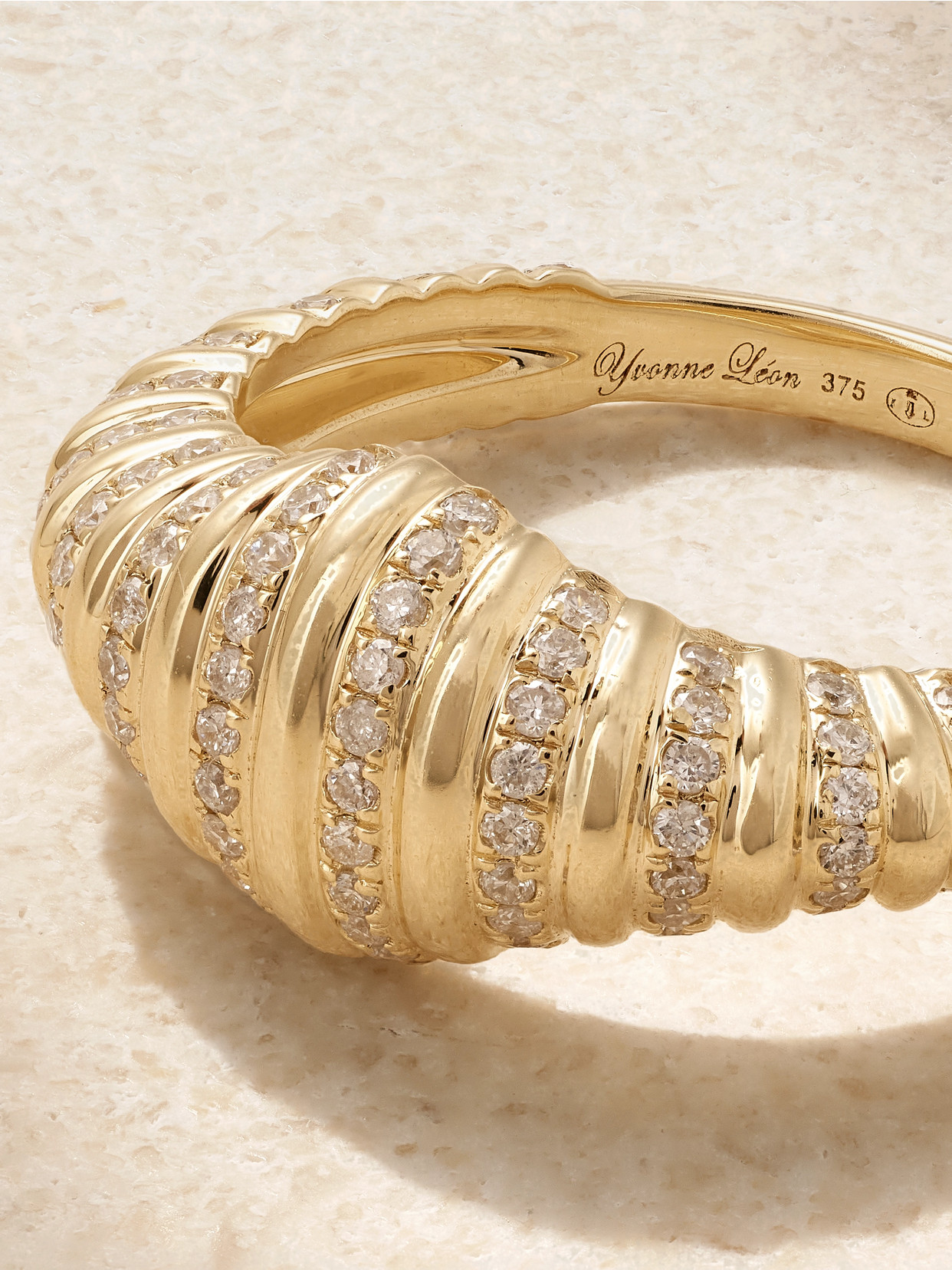 Yvonne Léon Nano Chevalière Berlingot 9-karat Gold Diamond Ring In Gold