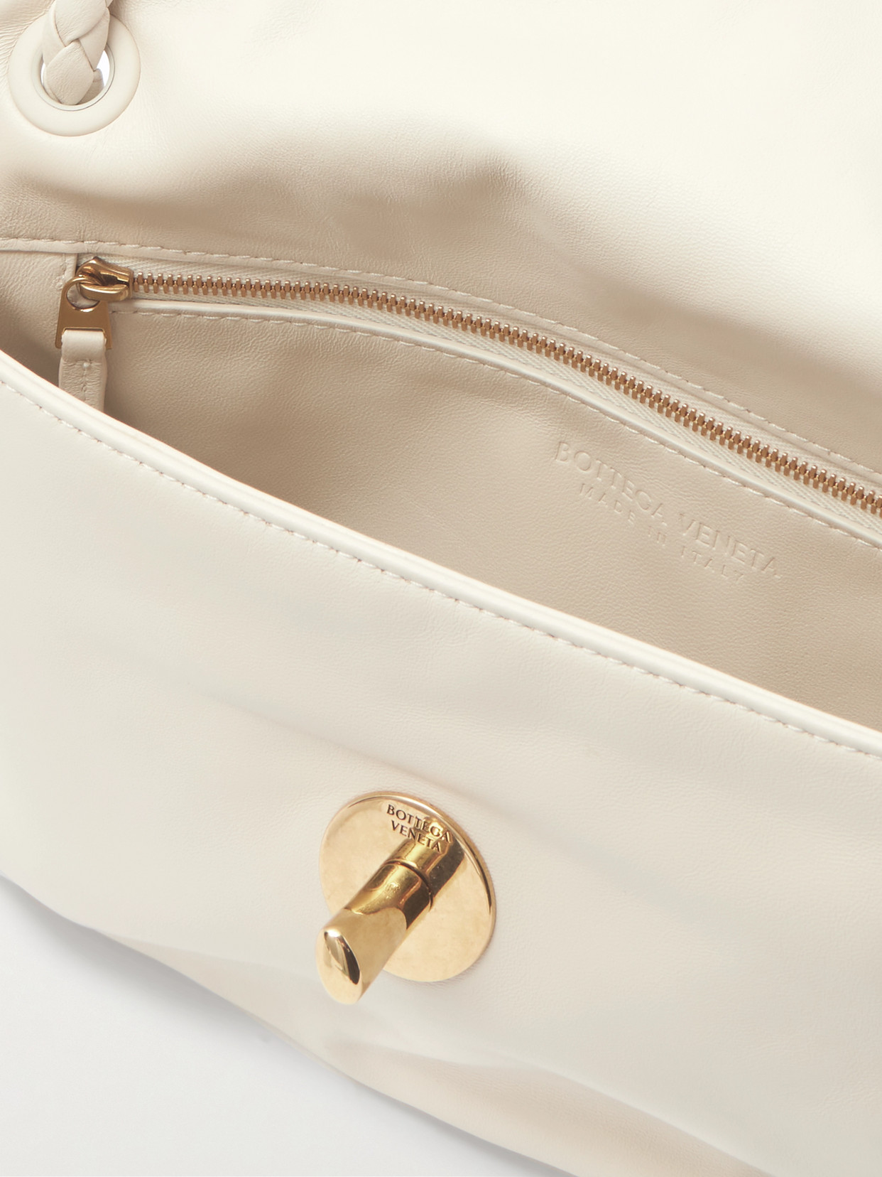 Madison Medium Intrecciato-Trimmed Shoulder Bag