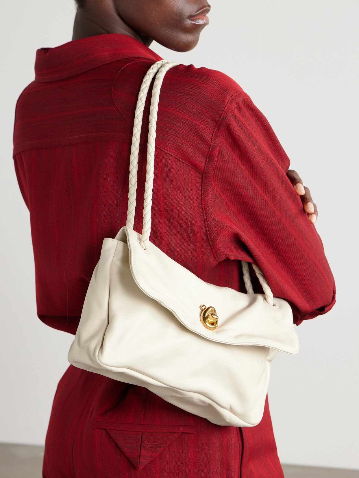 Madison Medium Intrecciato-Trimmed Shoulder Bag