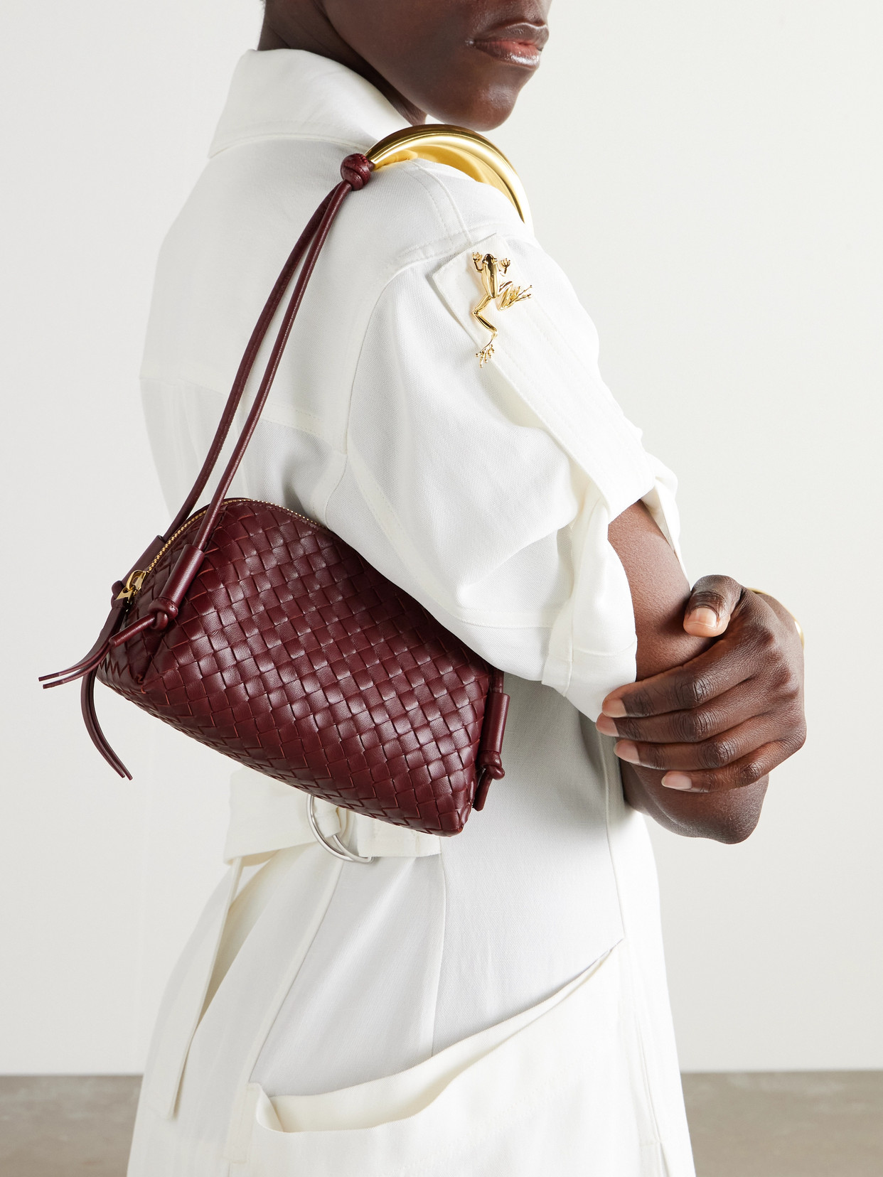 Concert Pouch Intrecciato Leather Shoulder Bag