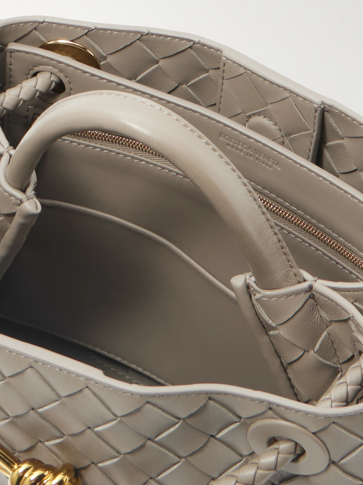 Bottega Veneta Andiamo Small Intrecciato Leather Tote In Gray