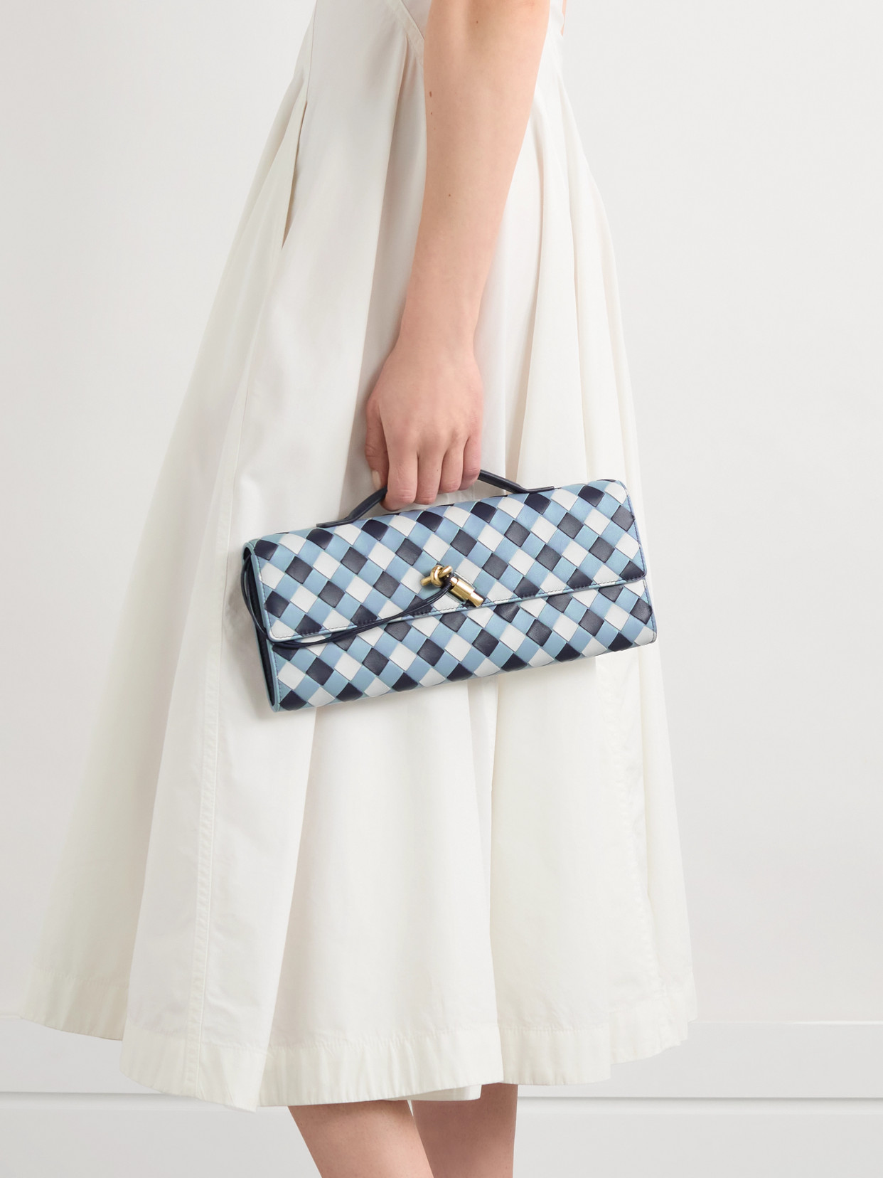 Bottega Veneta Andiamo Small Intrecciato Leather Clutch In White