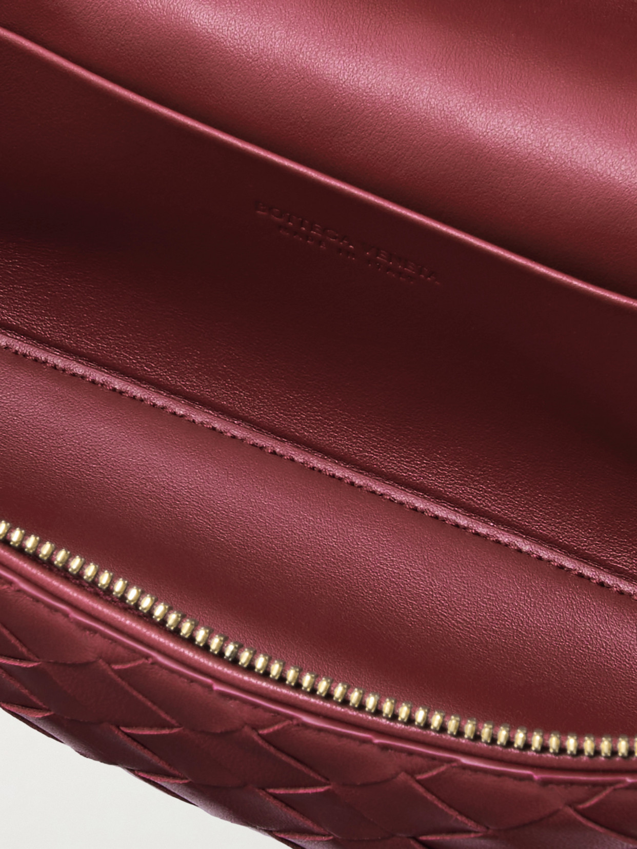 Knot Lock Medium Intrecciato Shoulder Bag