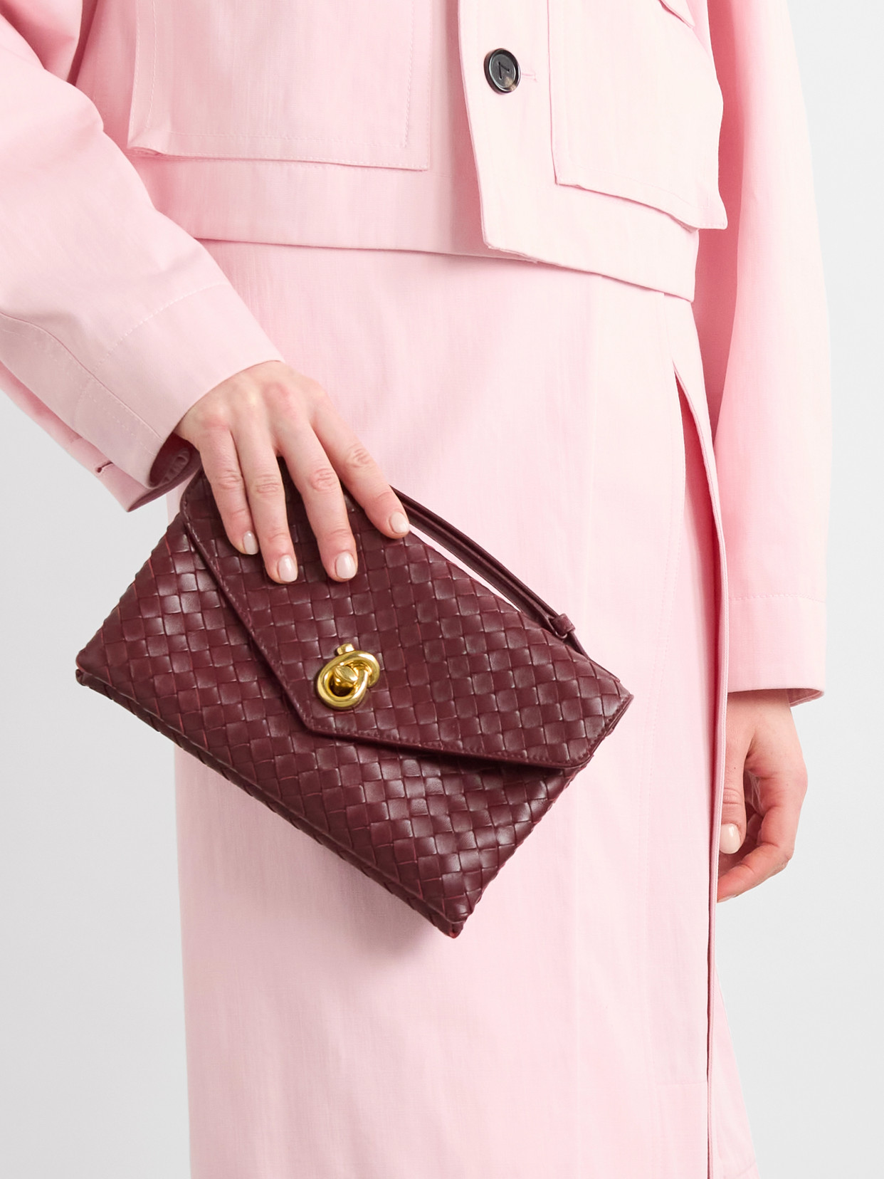 Knot Lock Medium Intrecciato Shoulder Bag