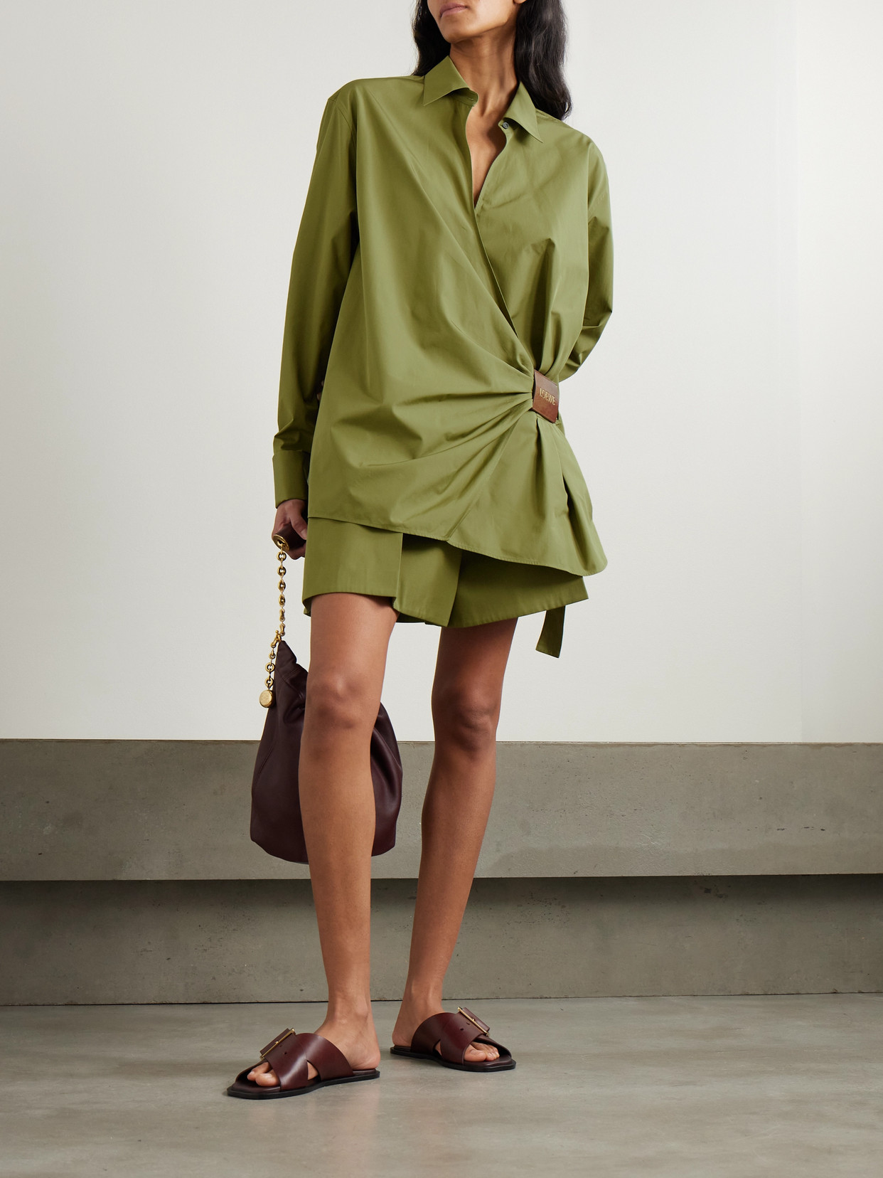Loewe Pleated Cotton And Silk-blend Sateen Shorts In Green