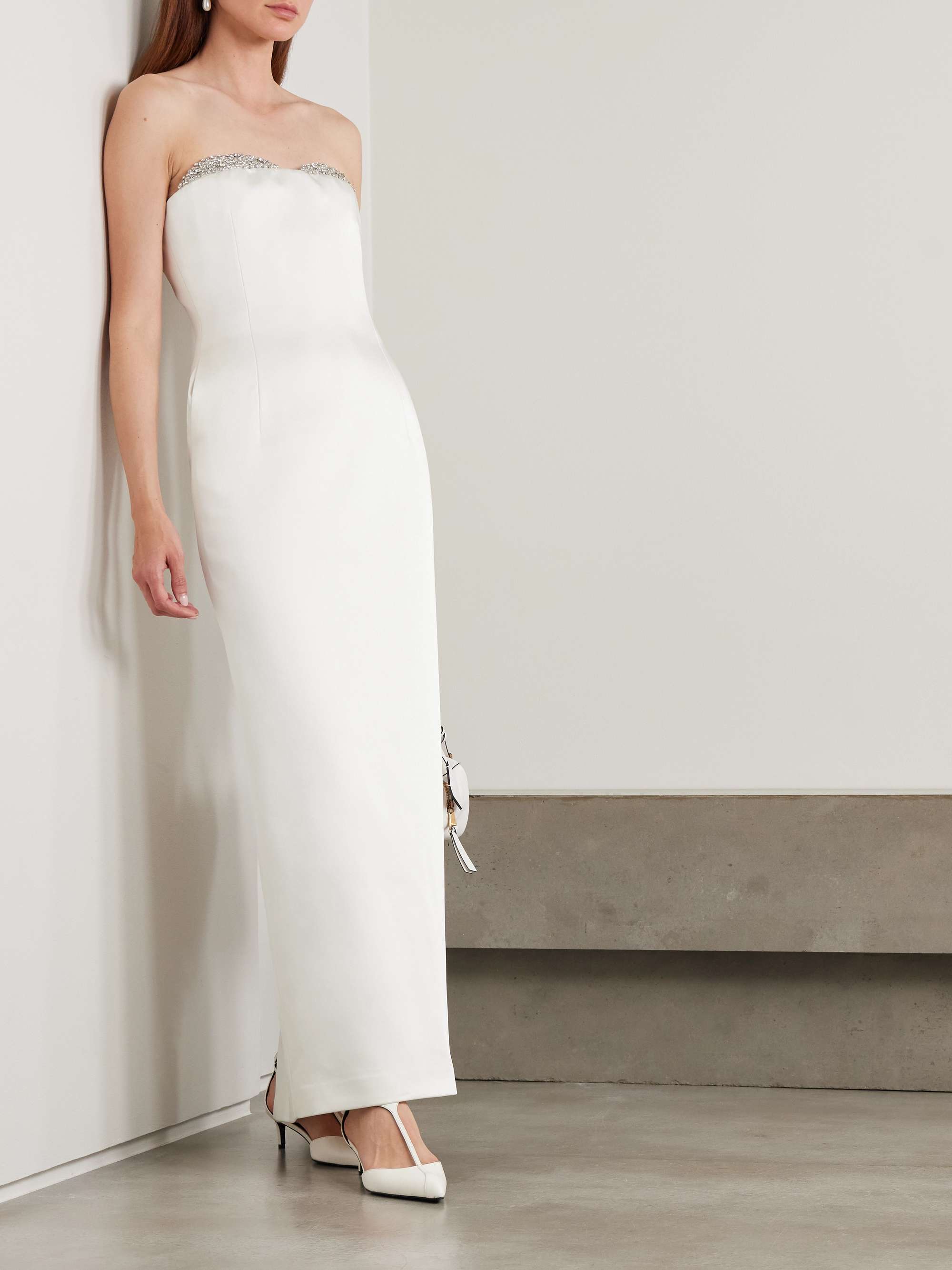 THE NEW ARRIVALS ILKYAZ OZEL 