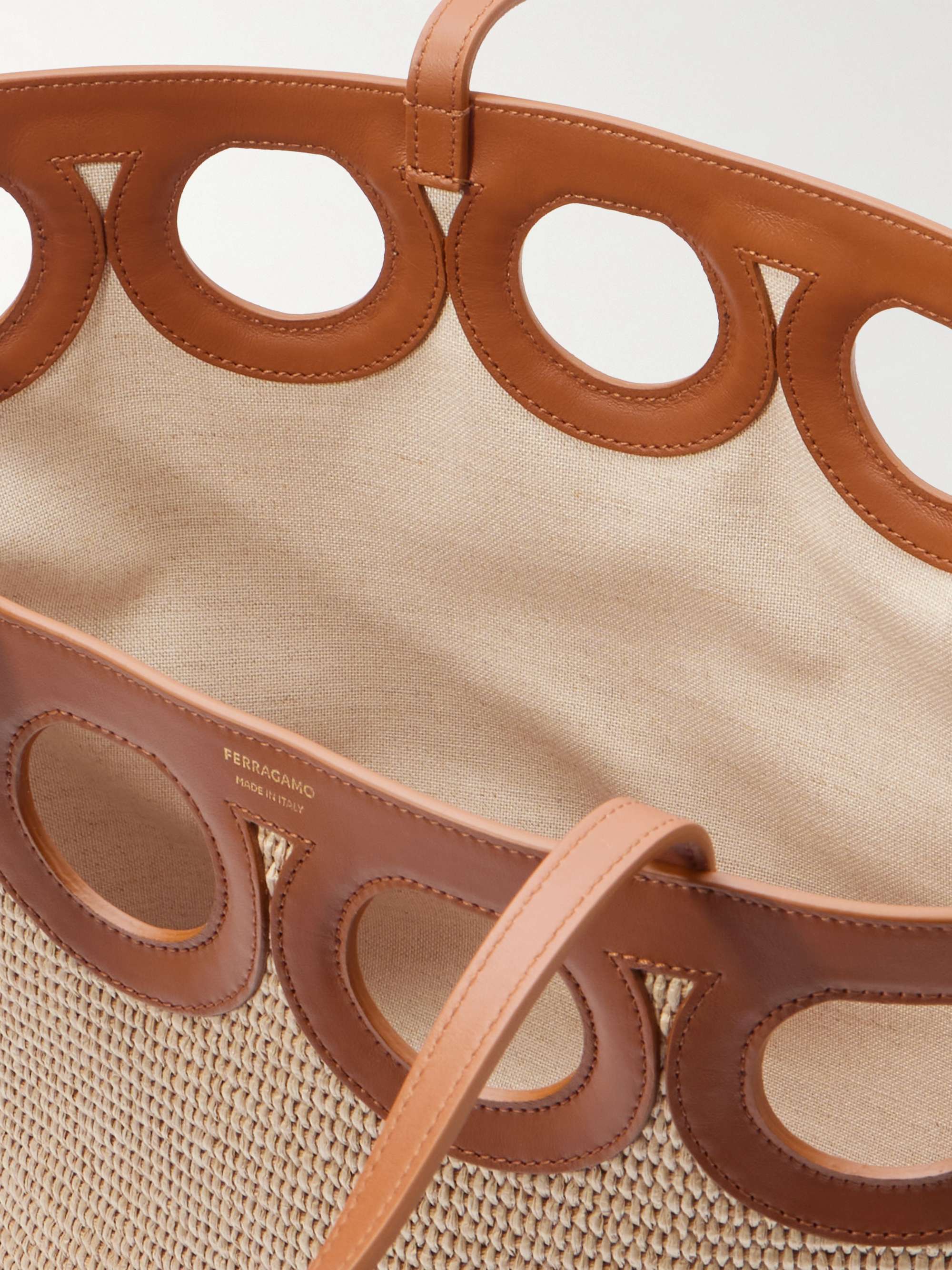 FERRAGAMO 