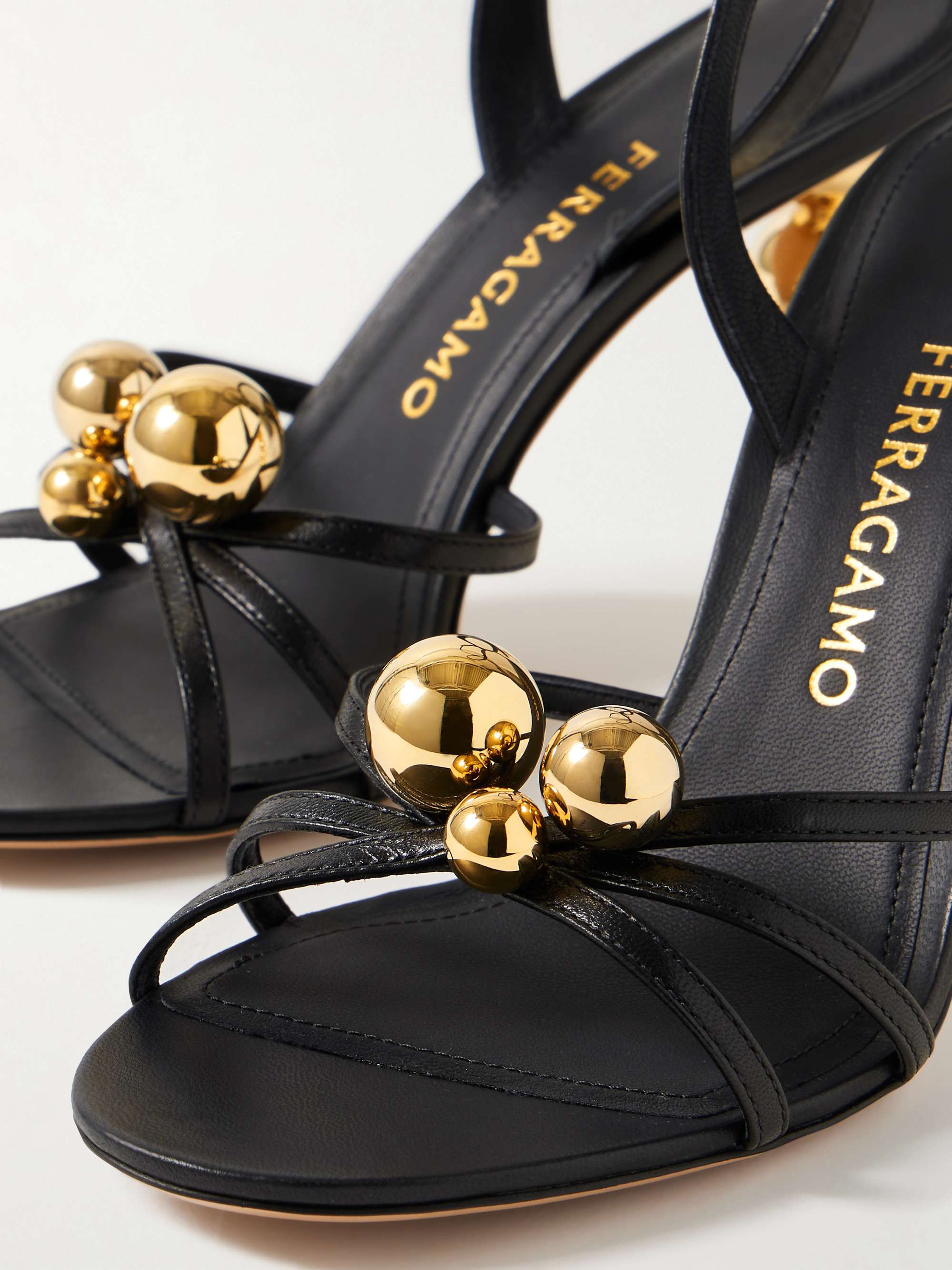 FERRAGAMO 