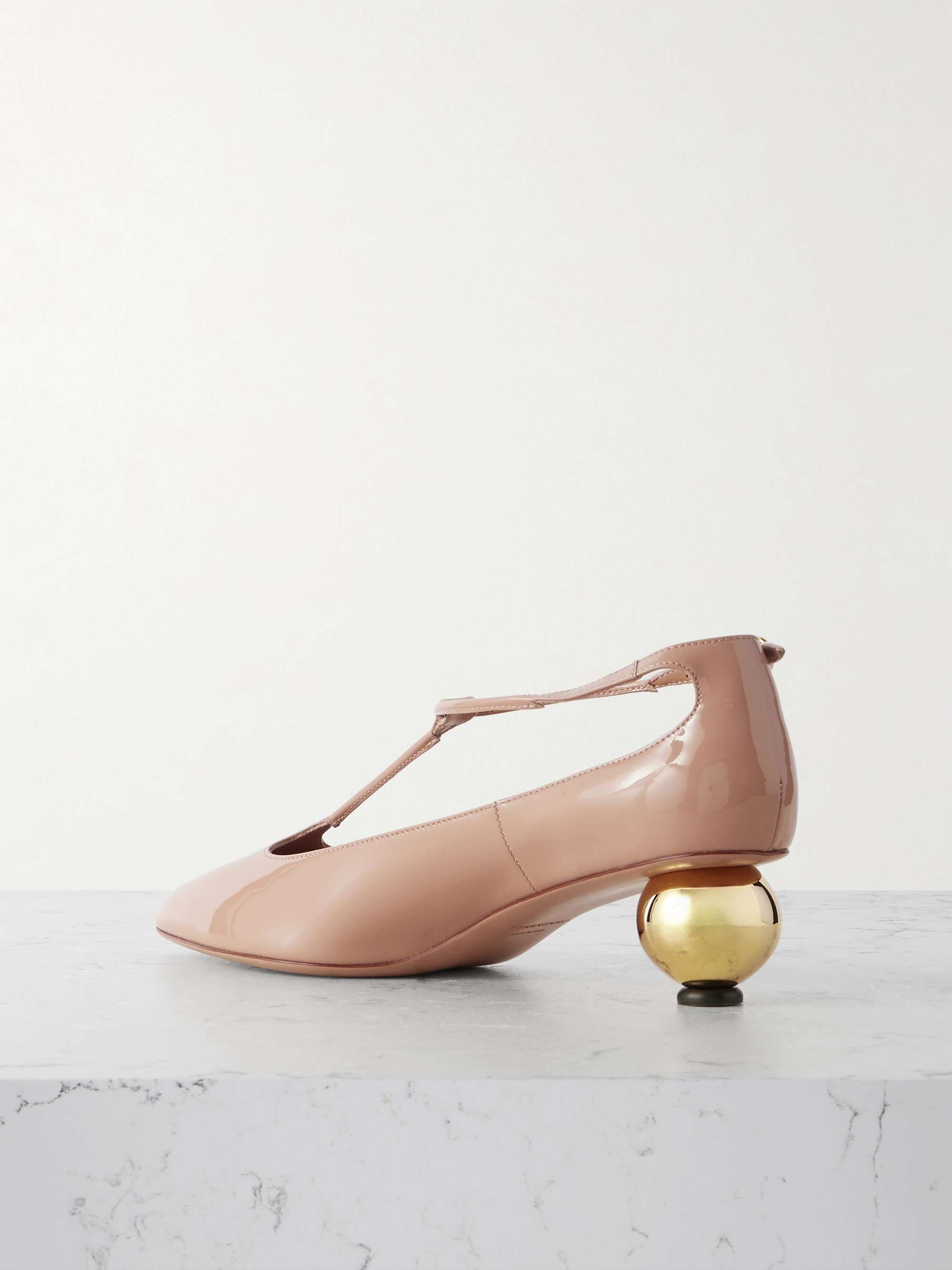 FERRAGAMO 