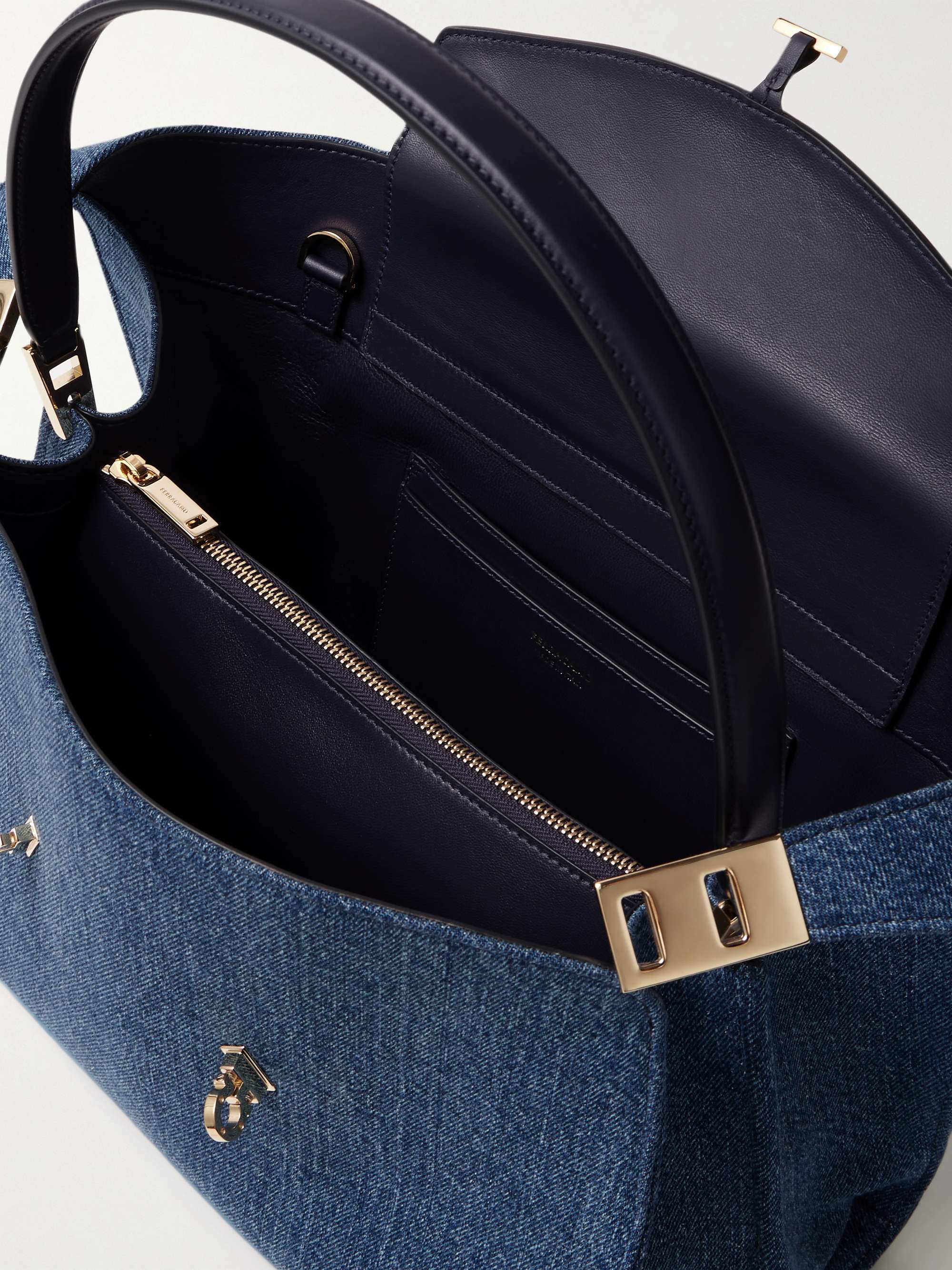 FERRAGAMO 