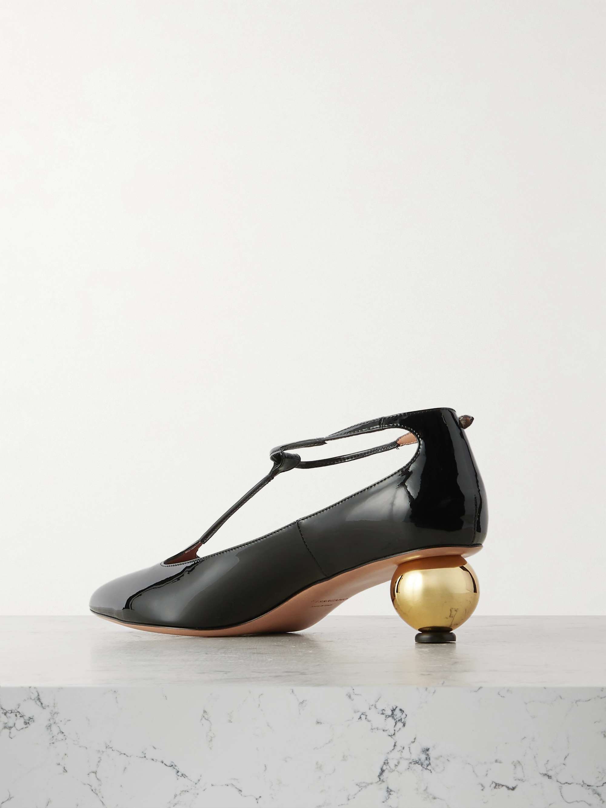 FERRAGAMO 