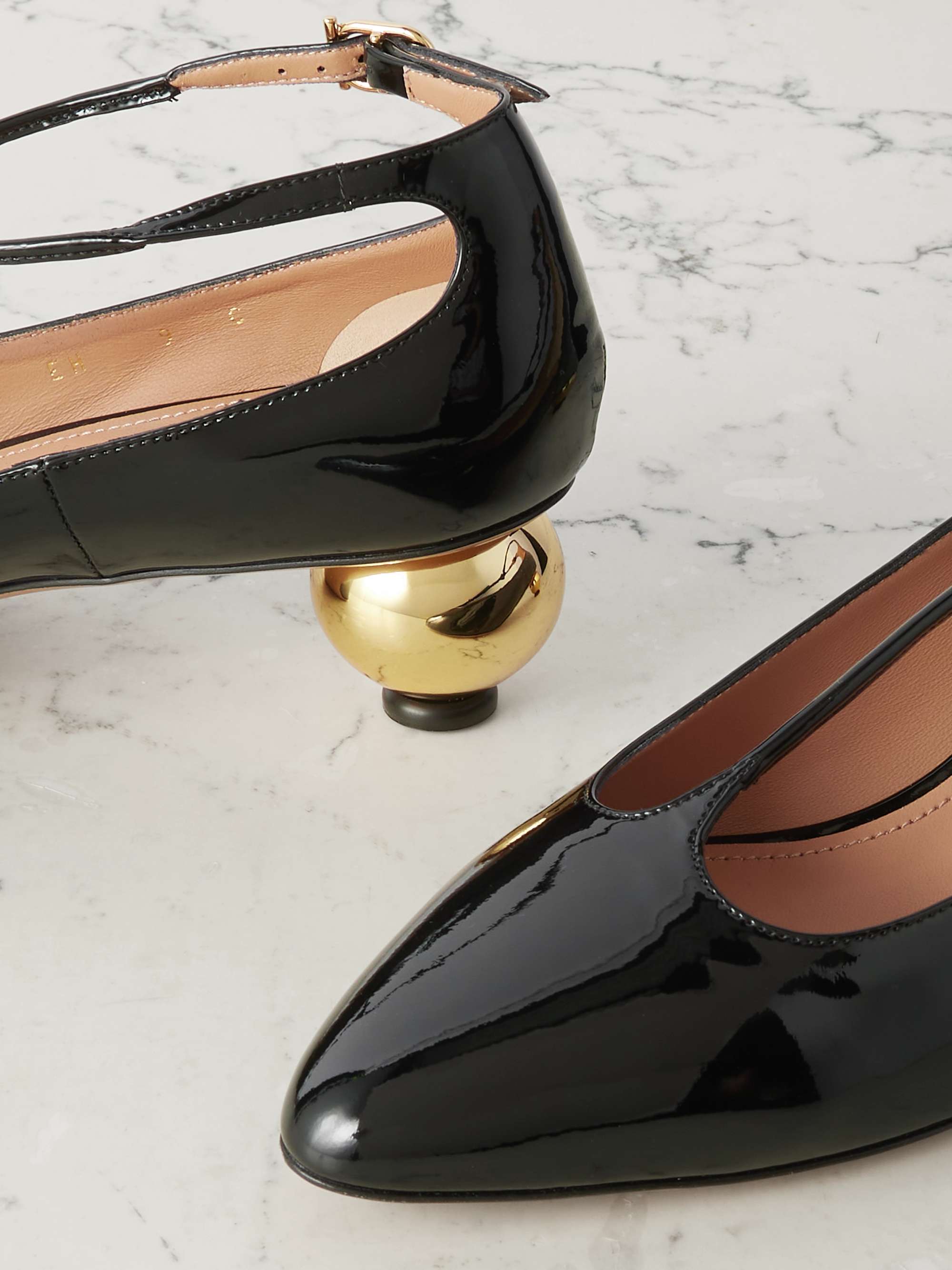 FERRAGAMO 