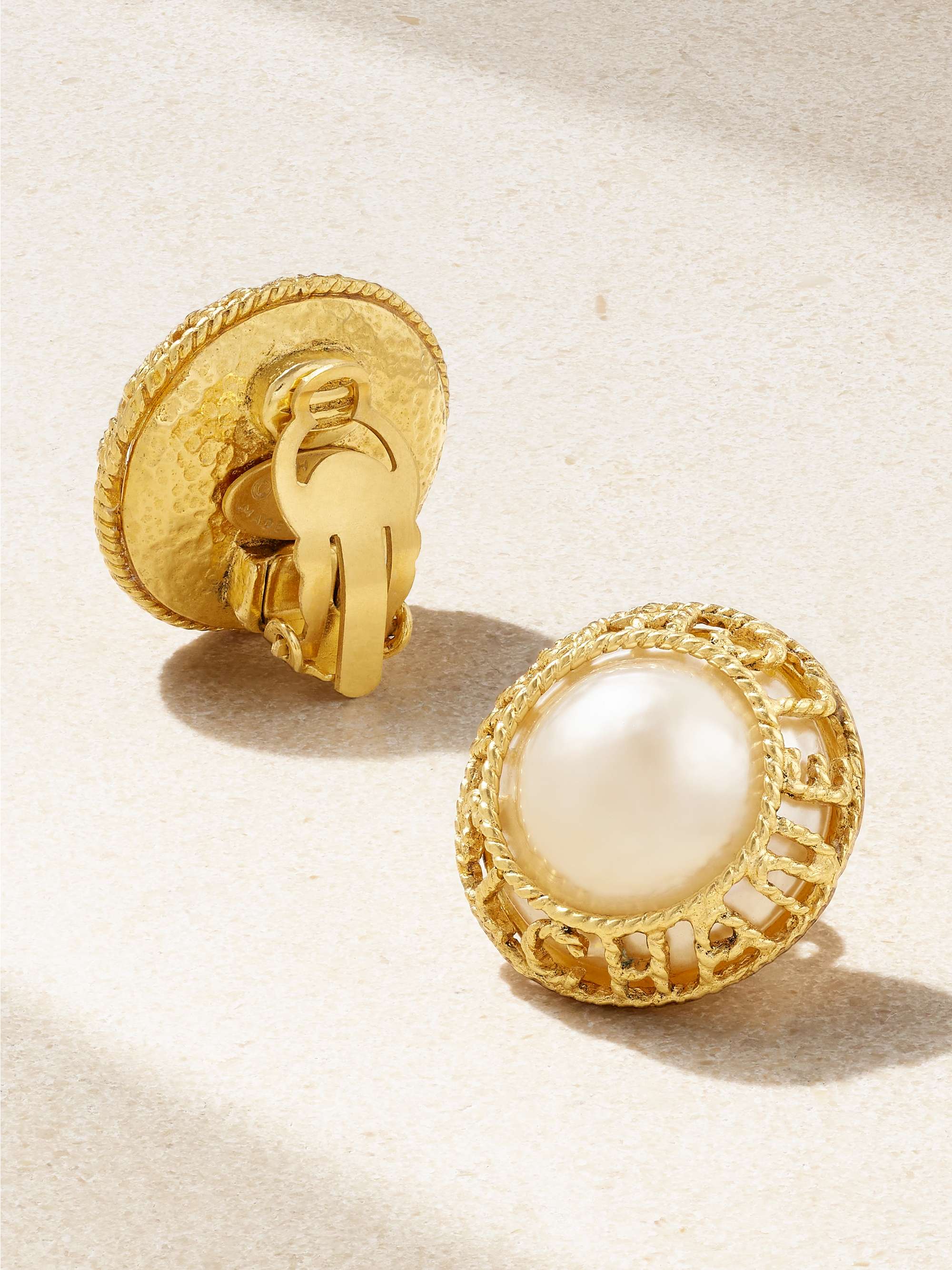 VINTAGE CHANEL 