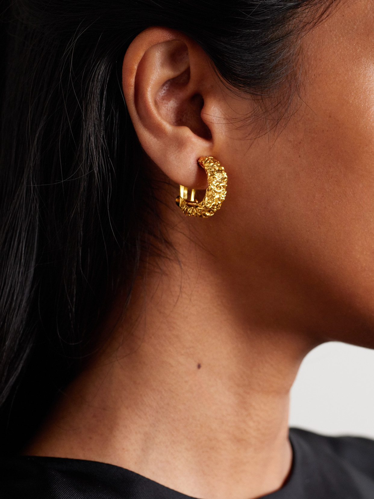 Vintage Chanel Gold-plated And Enamel Clip Earrings