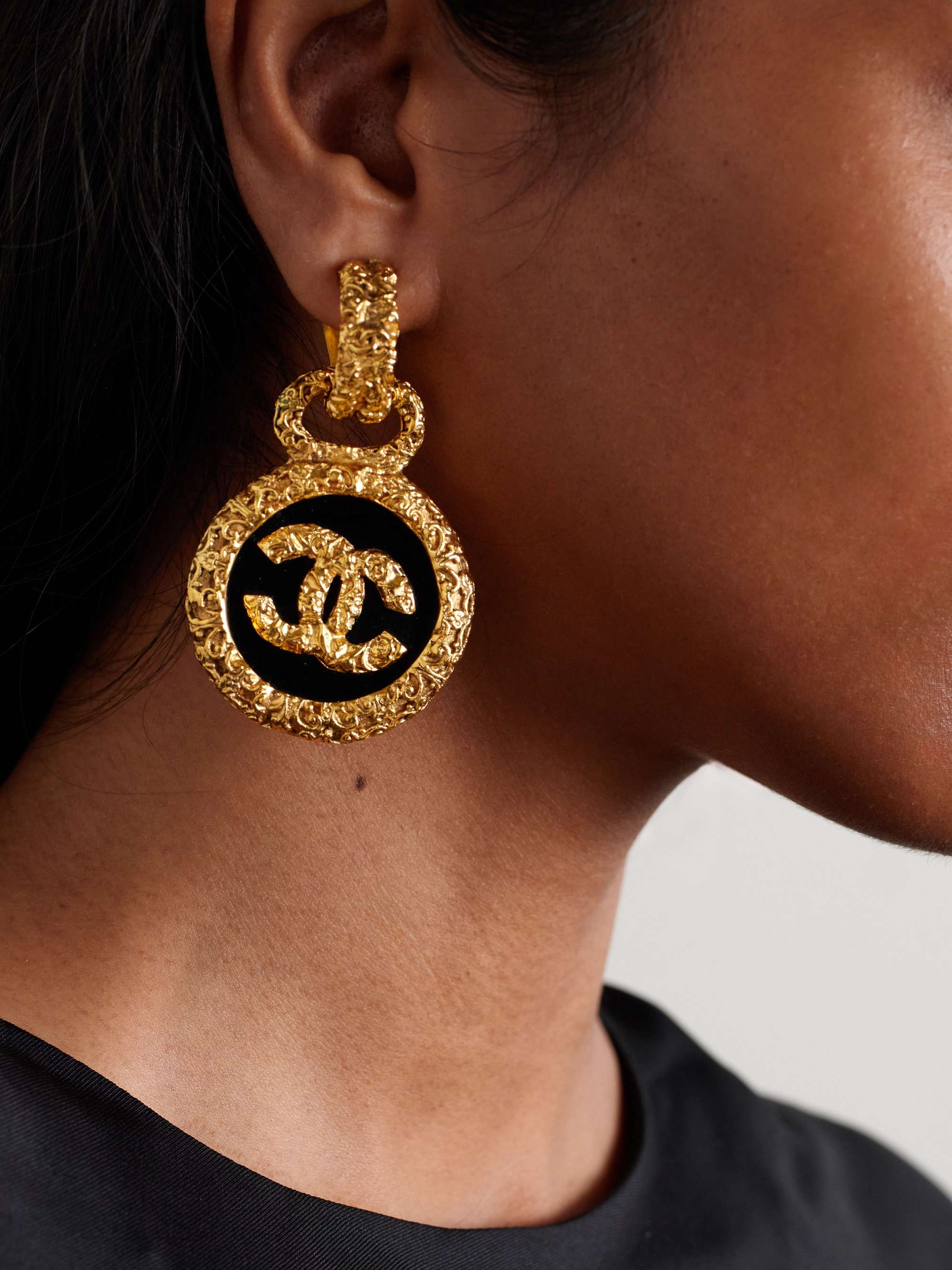 VINTAGE CHANEL 