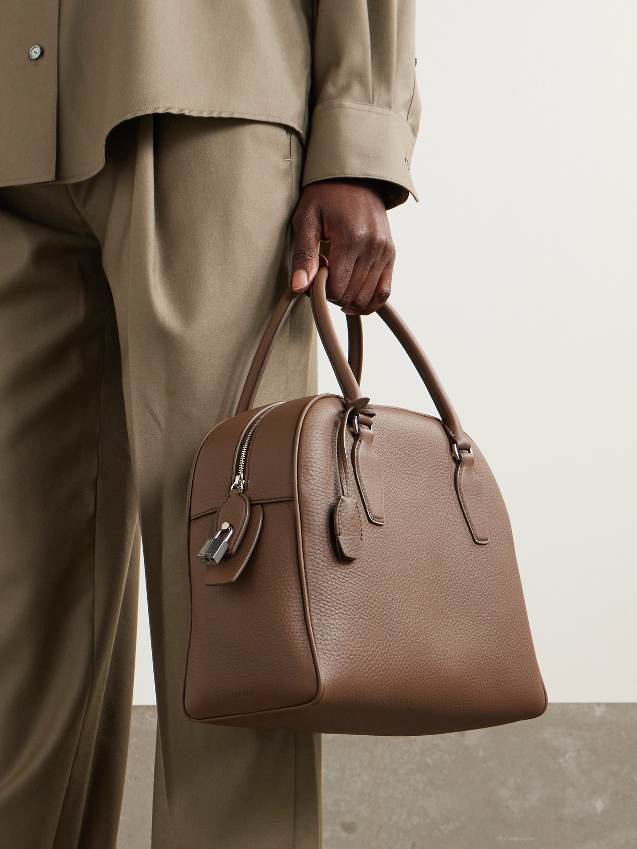 The Row India Textured-leather Tote In Green