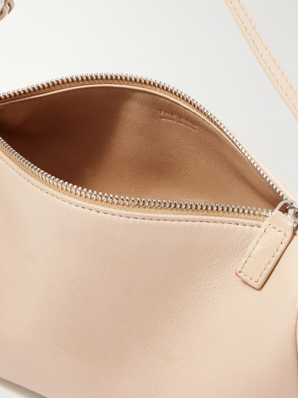 The Row '90s Leather Tote In Neutral