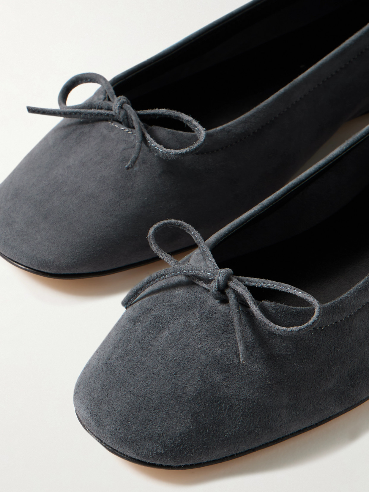 Aeyde Delfina Suede Ballet Flats In Gray