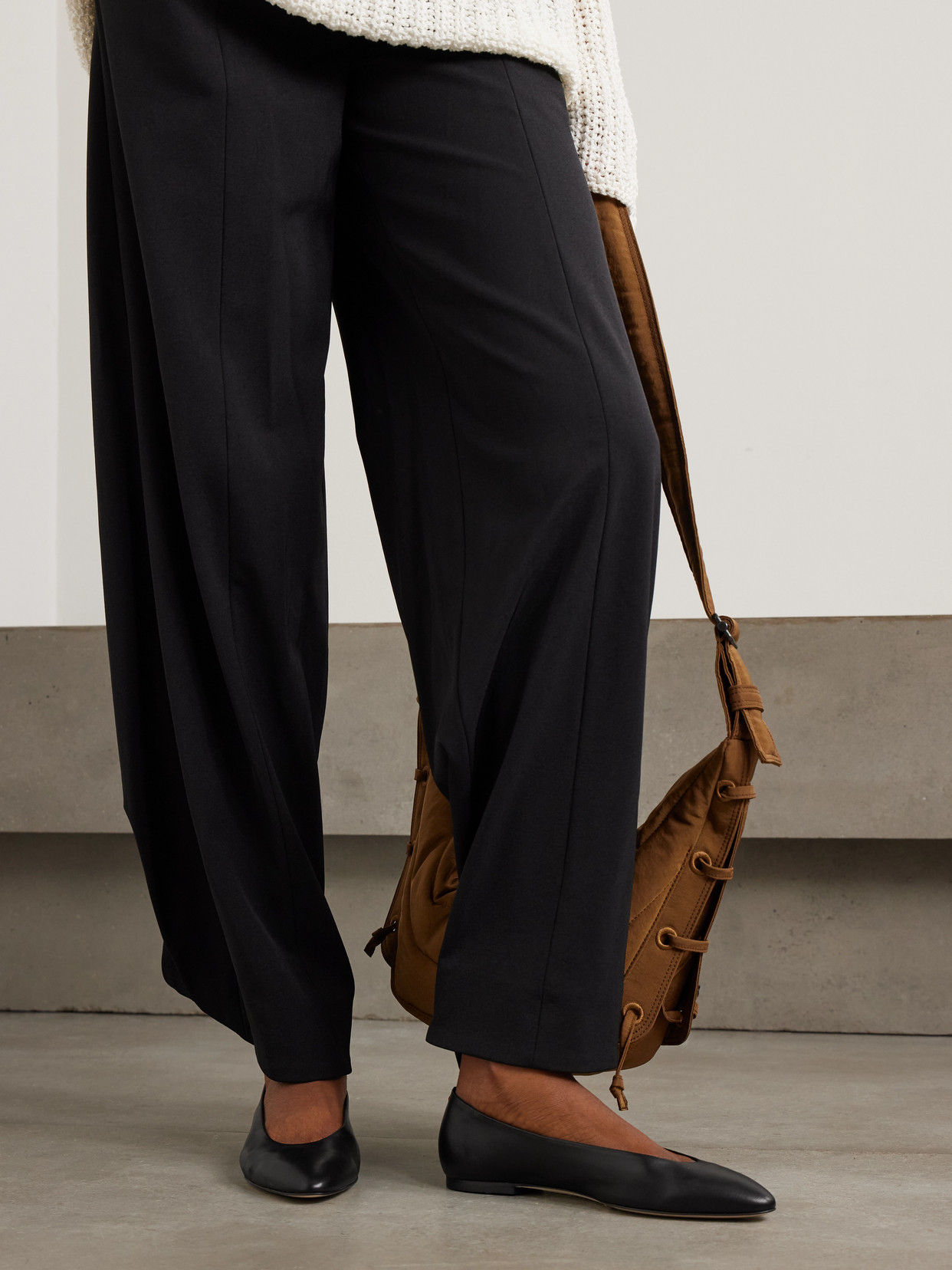 Aeyde Ellie Leather Ballet Flats In Black