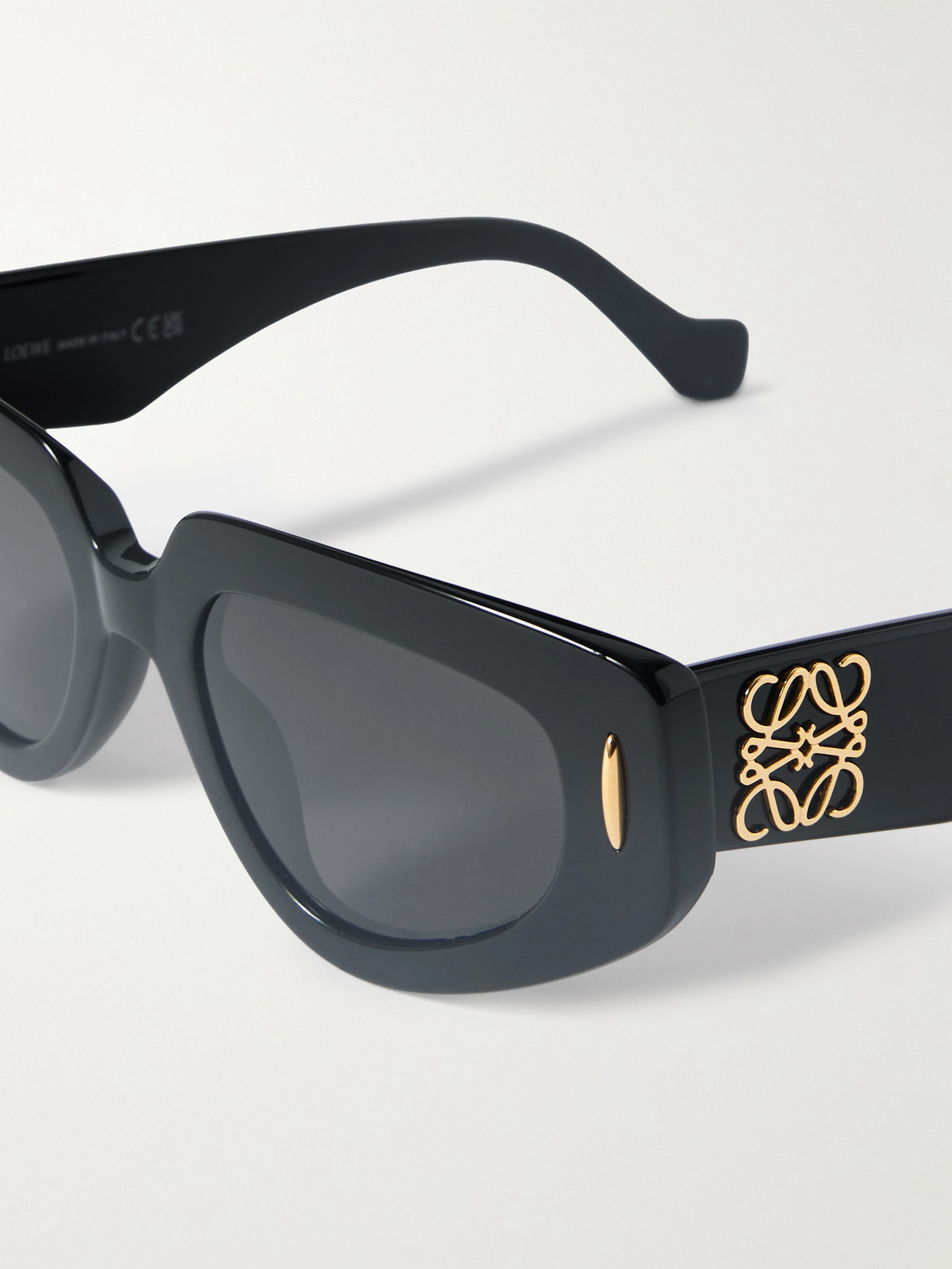 Loewe Anagram Cat-eye Acetate Sunglasses In Black