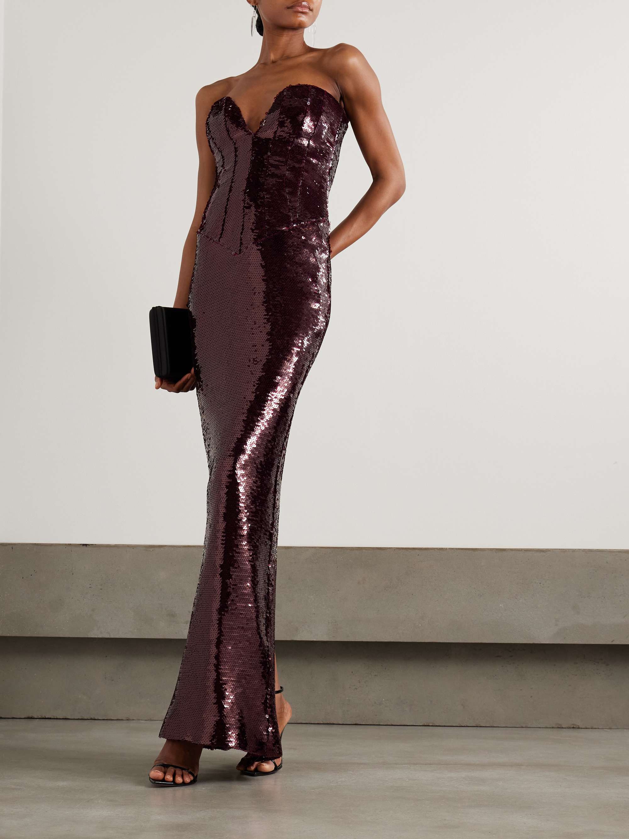 THE NEW ARRIVALS ILKYAZ OZEL 