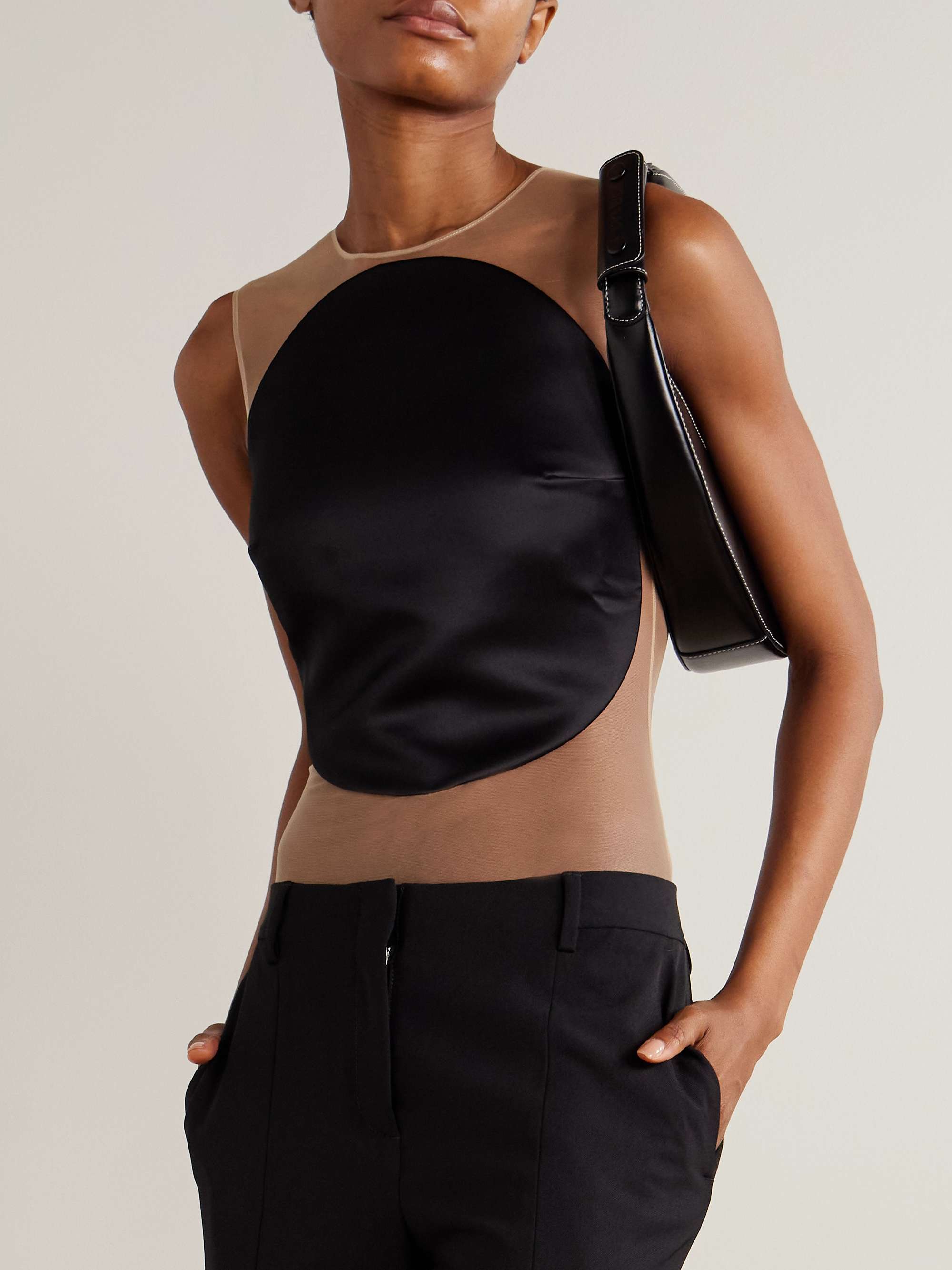 COURRÈGES 