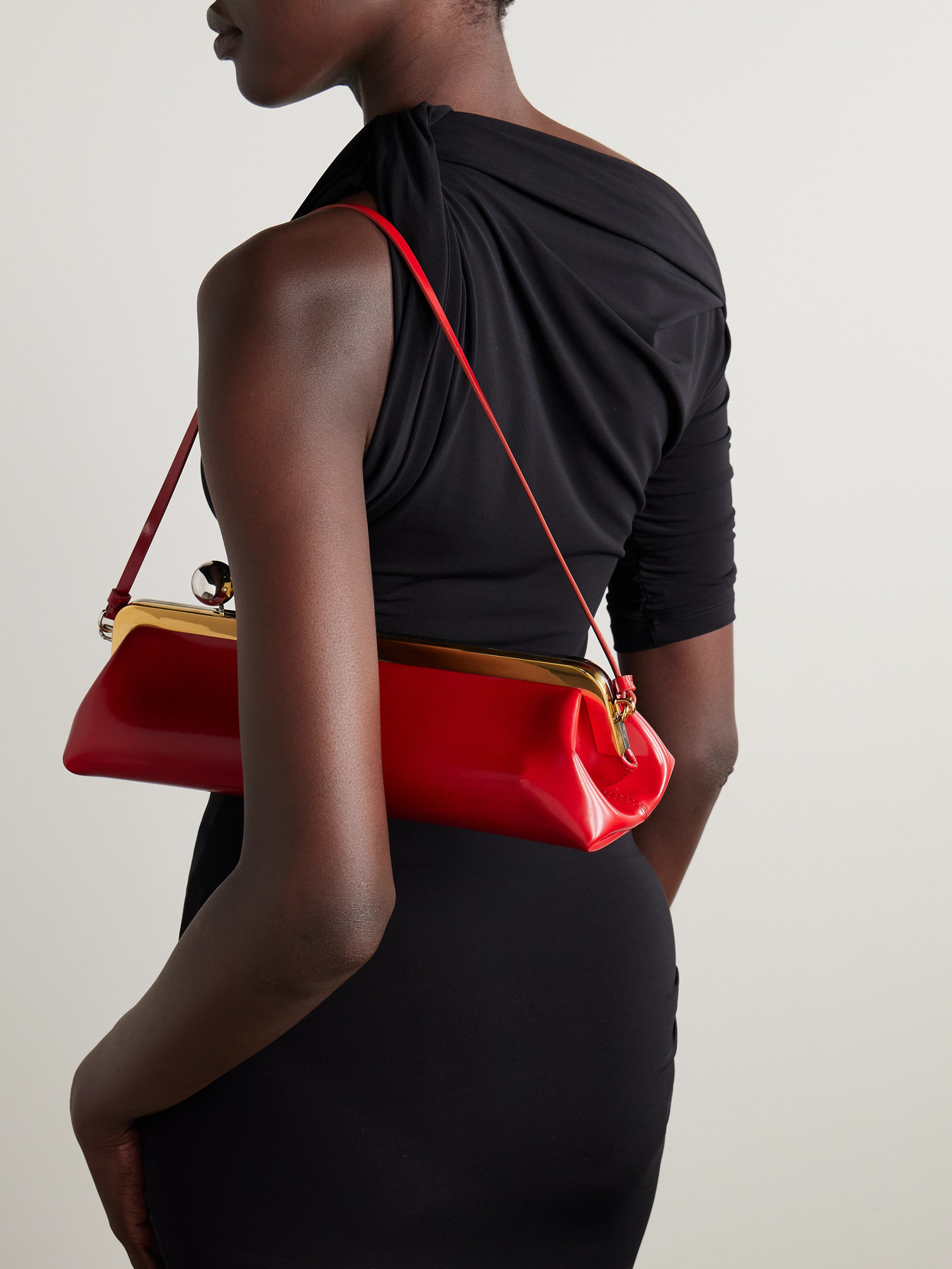 Jacquemus Le Salon Leather Clutch In Red